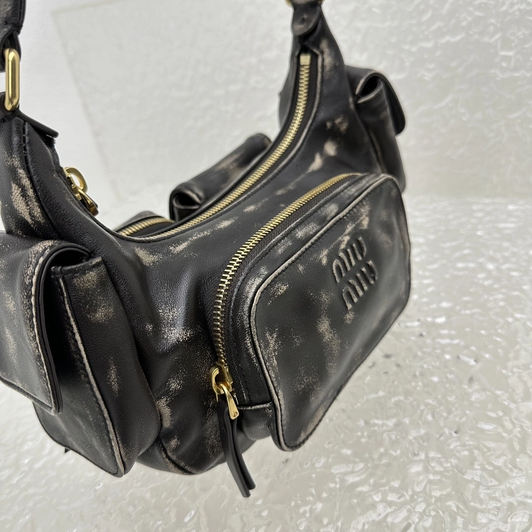 MOMO- 7iu7iu 5BC146-2F8T-F0V6L-V-OOO high quality version 𝐡𝐨𝐛𝐨 item:E-B664G2039