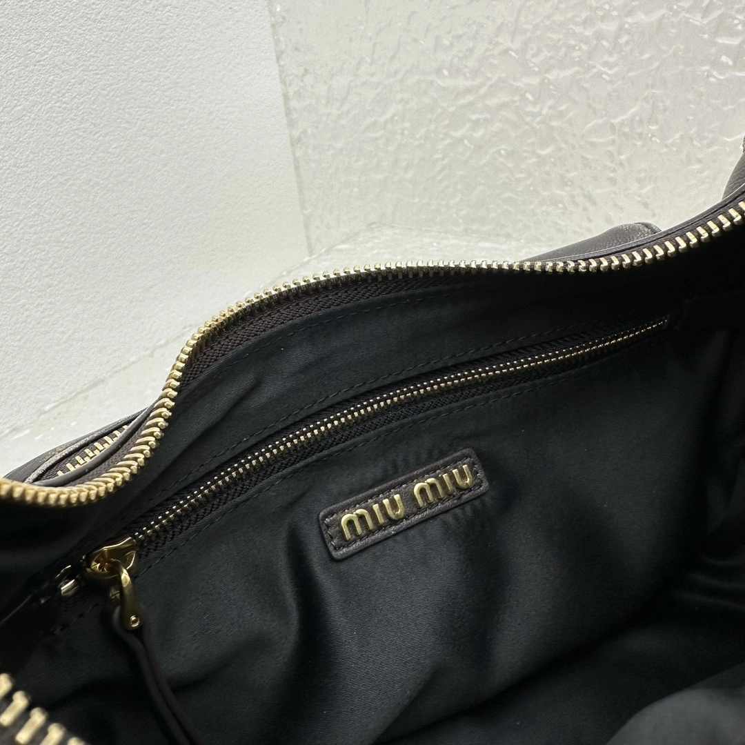 MOMO- 7iu7iu 5BC146-2F8T-F0V6L-V-OOO high quality version 𝐡𝐨𝐛𝐨 item:E-B664G2039