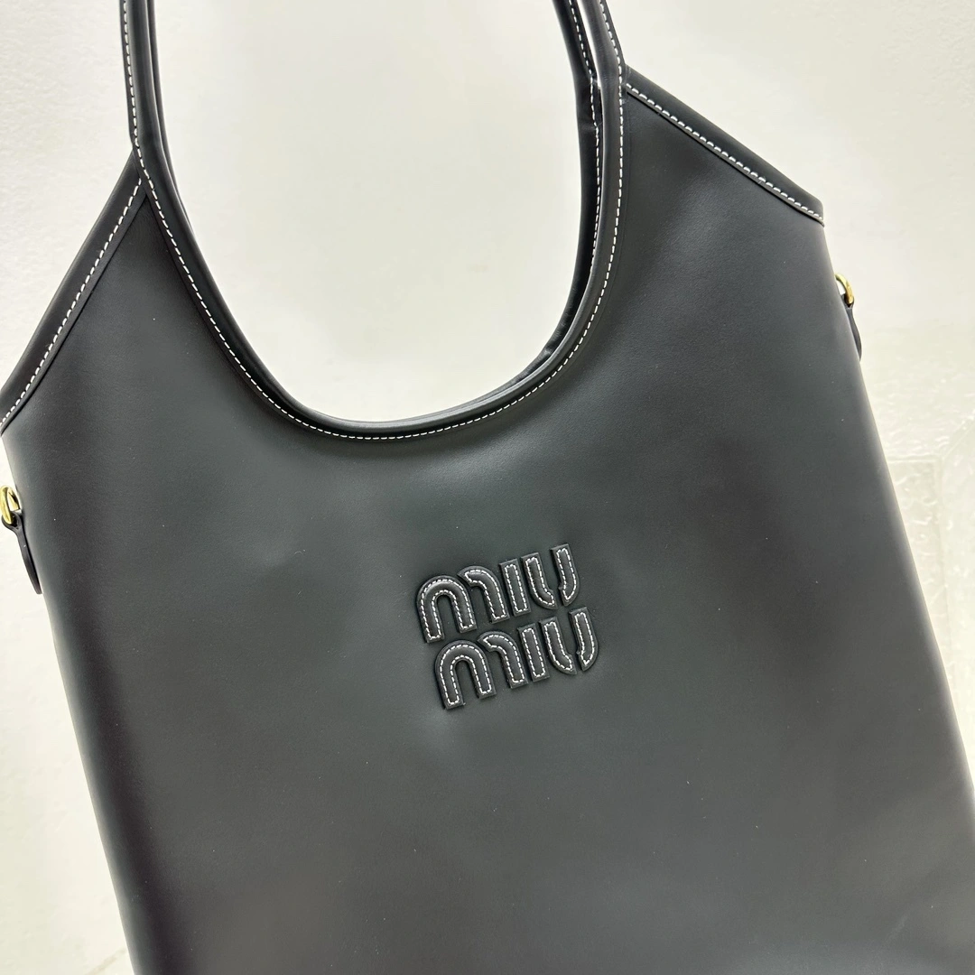 MOMO- 7iu7iu 5BG231-2DDJ-F0002-V-MLO Tote high quality version item:E-B664G2003