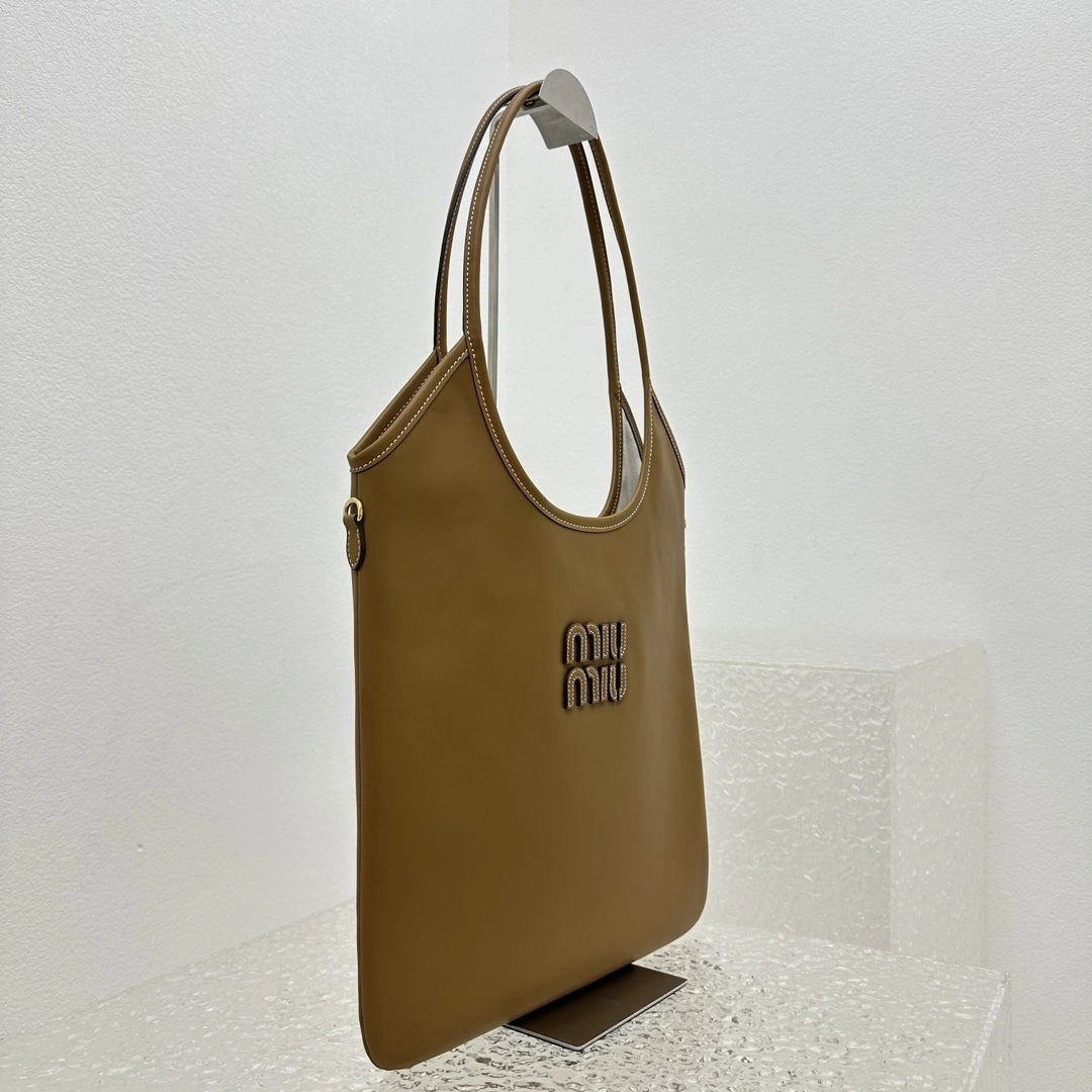 MOMO- 7iu7iu 5BG231-2DDJ-F098L-V-MLO Tote high quality version item:E-B664G2002