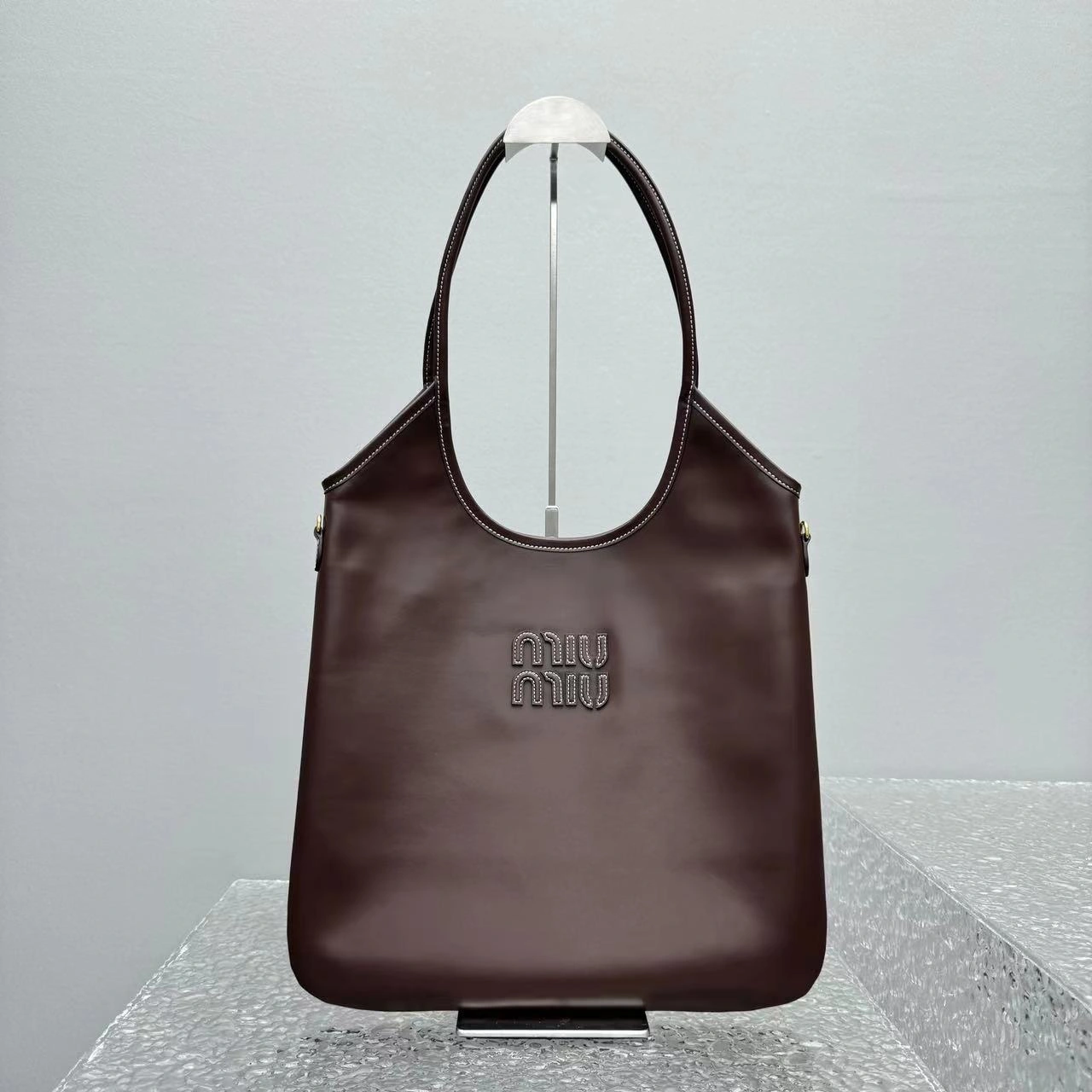 MOMO- 7iu7iu 5BG231_ACRW_F0NBL_V_MLN high quality version Tote item:E-B664G2076