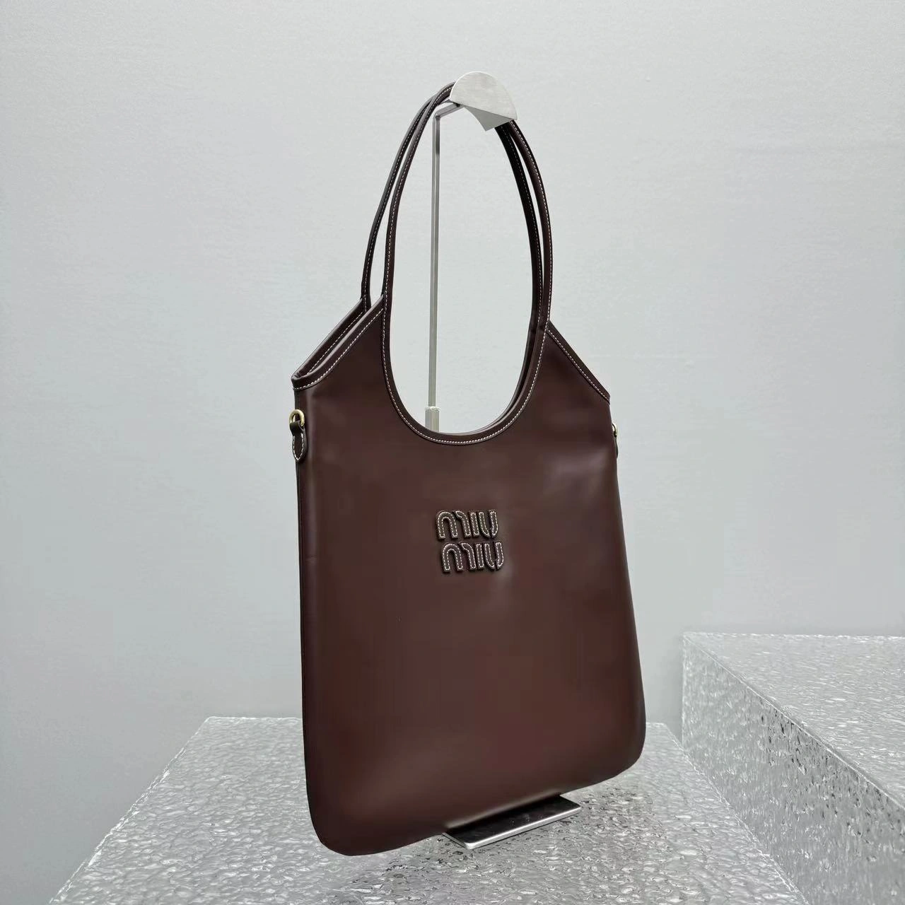 MOMO- 7iu7iu 5BG231_ACRW_F0NBL_V_MLN high quality version Tote item:E-B664G2076