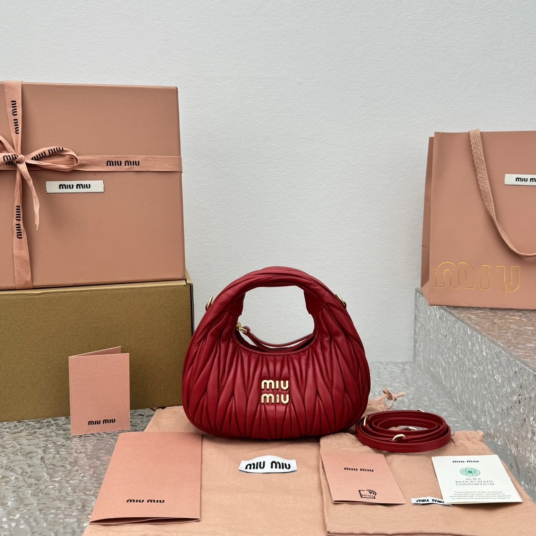MOMO- 7iu7iu 5BP078-N88-F0011-V-OOO 𝐰𝐚𝐧𝐝𝐞𝐫 𝐡𝐨𝐛𝐨 high quality version item:E-B664G1702