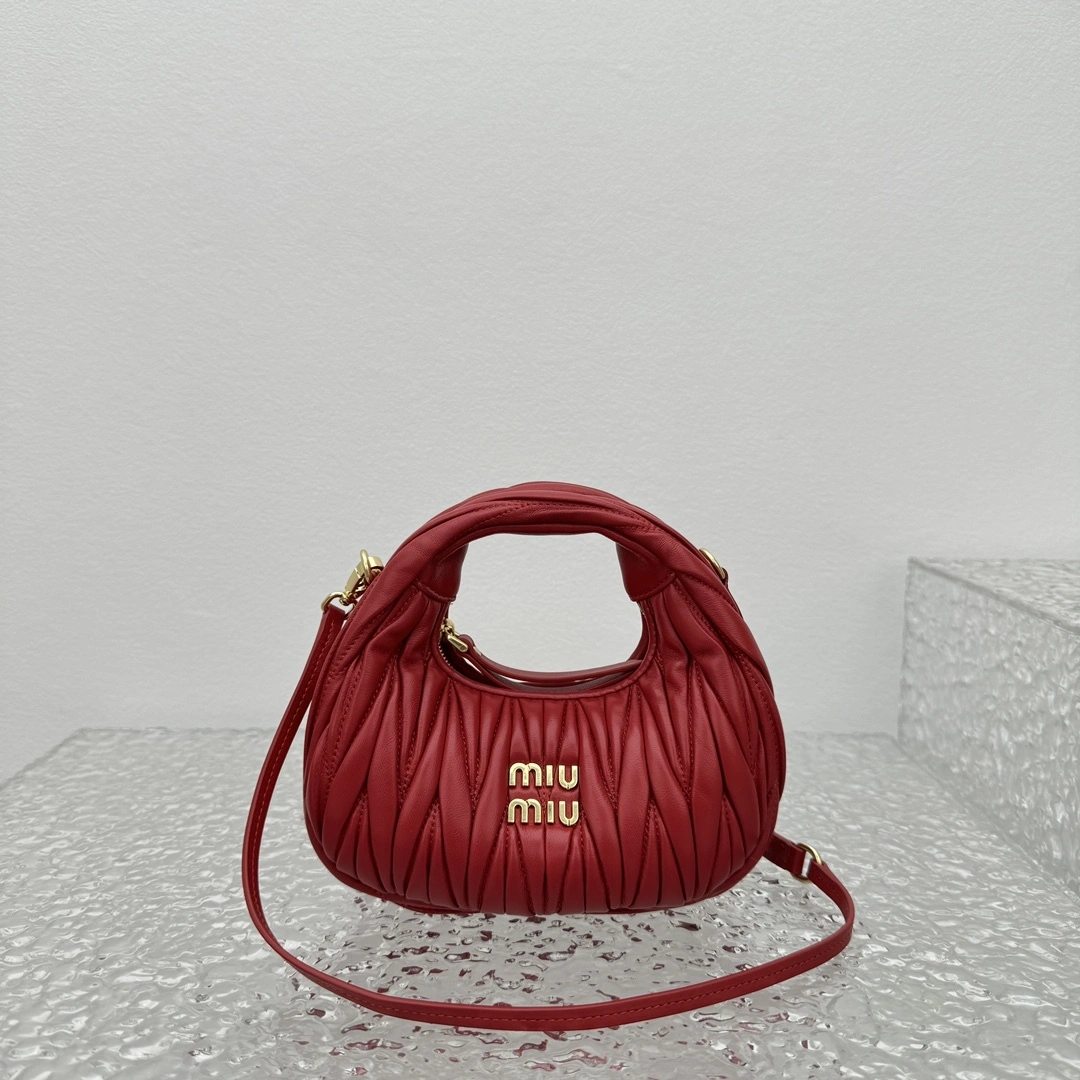 MOMO- 7iu7iu 5BP078-N88-F0011-V-OOO 𝐰𝐚𝐧𝐝𝐞𝐫 𝐡𝐨𝐛𝐨 high quality version item:E-B664G1702