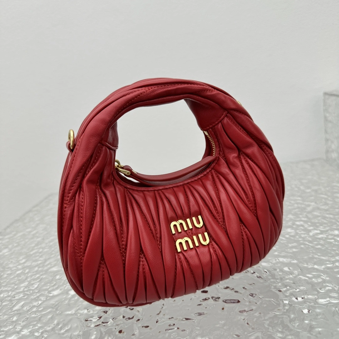 MOMO- 7iu7iu 5BP078-N88-F0011-V-OOO 𝐰𝐚𝐧𝐝𝐞𝐫 𝐡𝐨𝐛𝐨 high quality version item:E-B664G1702