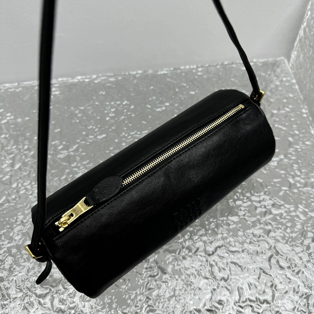 MOMO- 7iu7iu 5NE851_EFX_F0002 high quality version item:E-B664G2028
