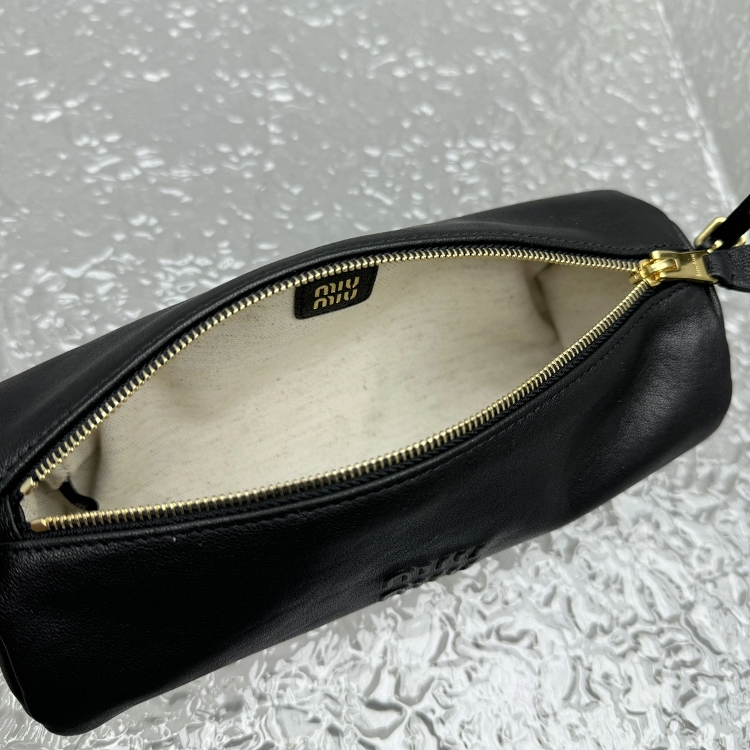 MOMO- 7iu7iu 5NE851_EFX_F0002 high quality version item:E-B664G2028