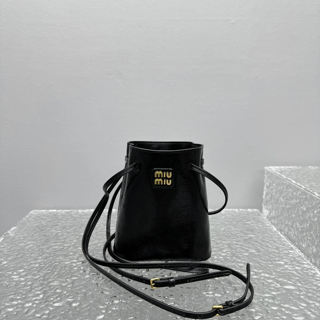 MOMO- 7iu7iu 5NF460_ADNT_F0002 high quality version item:E-B664G2053
