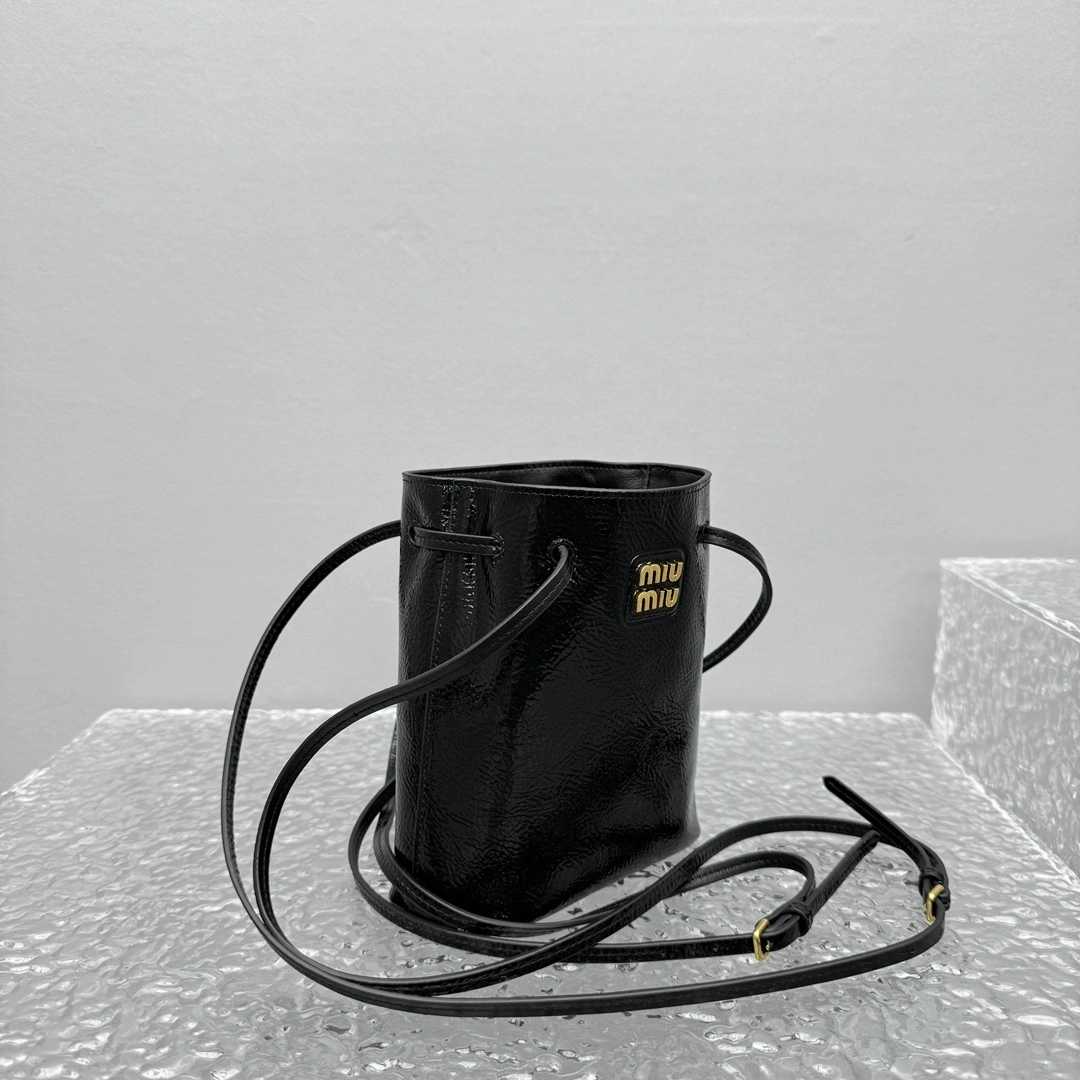 MOMO- 7iu7iu 5NF460_ADNT_F0002 high quality version item:E-B664G2053