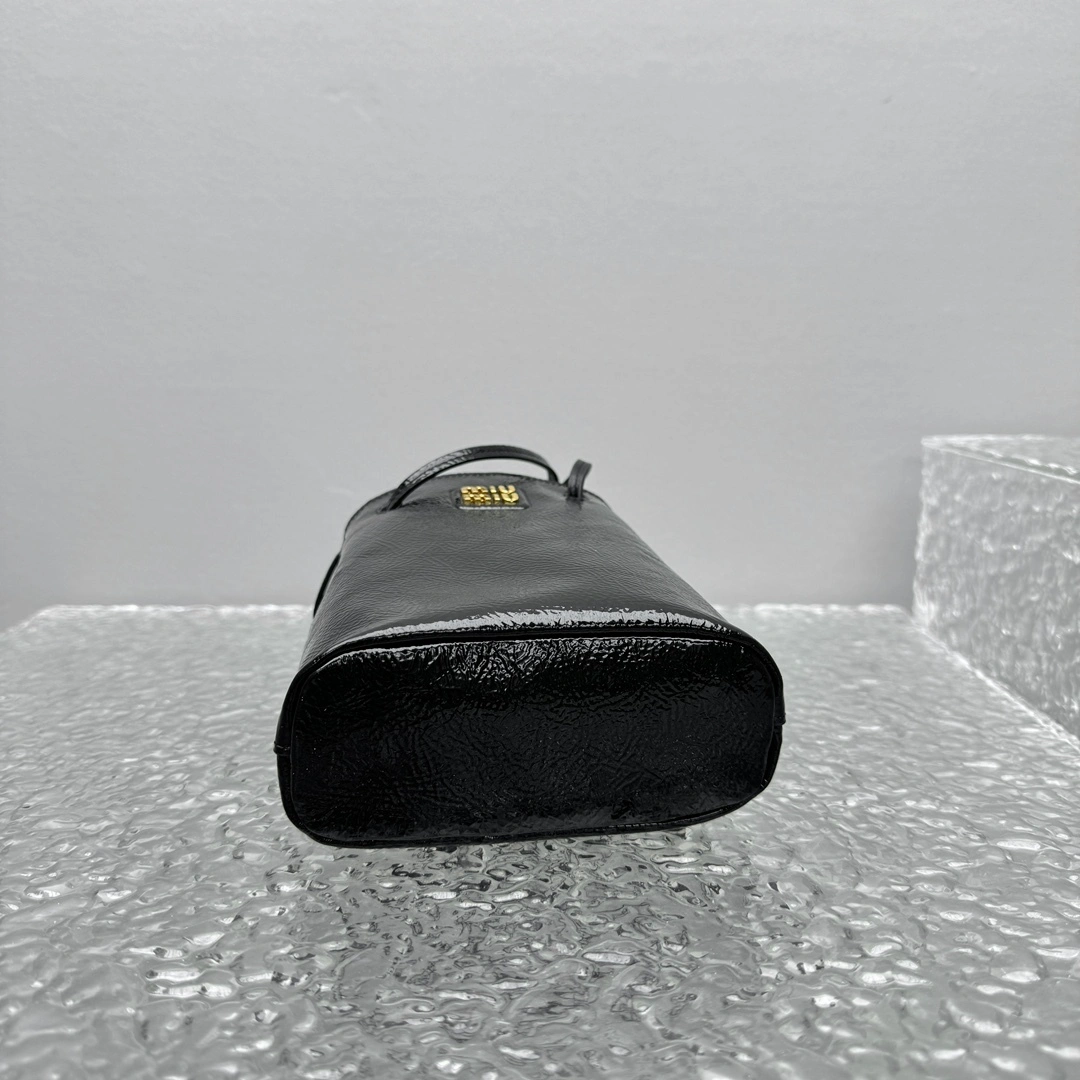MOMO- 7iu7iu 5NF460_ADNT_F0002 high quality version item:E-B664G2053