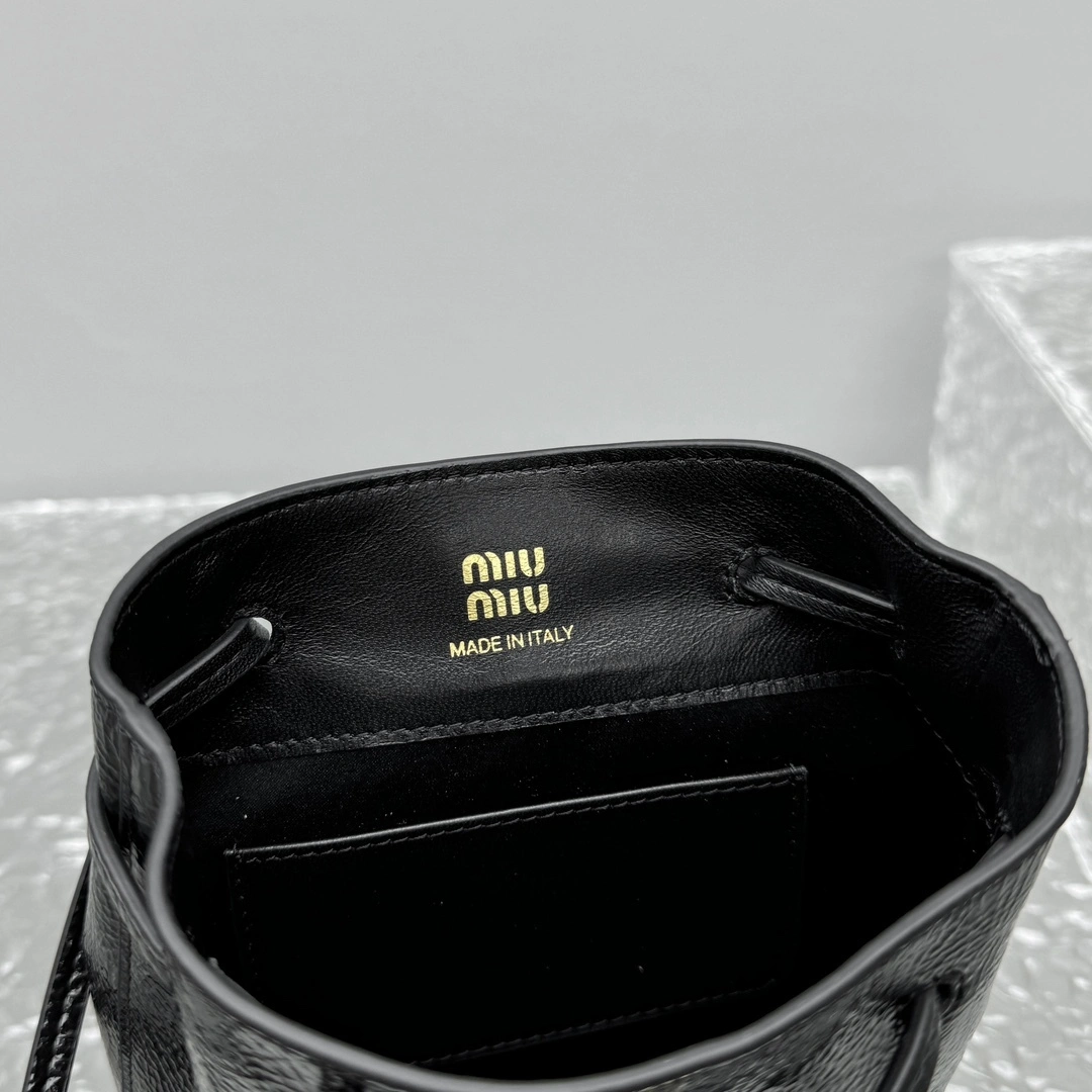 MOMO- 7iu7iu 5NF460_ADNT_F0002 high quality version item:E-B664G2053