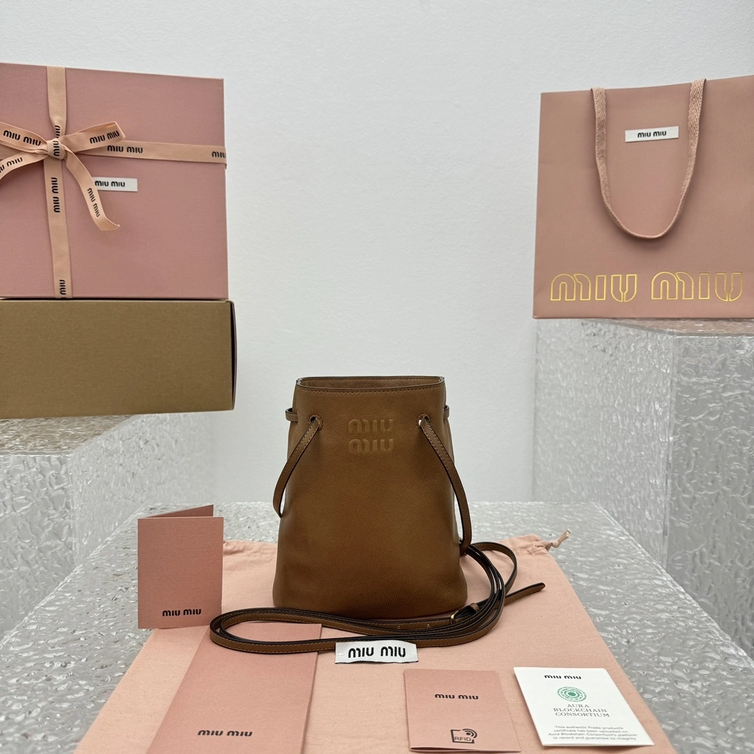 MOMO- 7iu7iu 5NF460_EFX_F0046 high quality version lambskin item:E-B664G2055