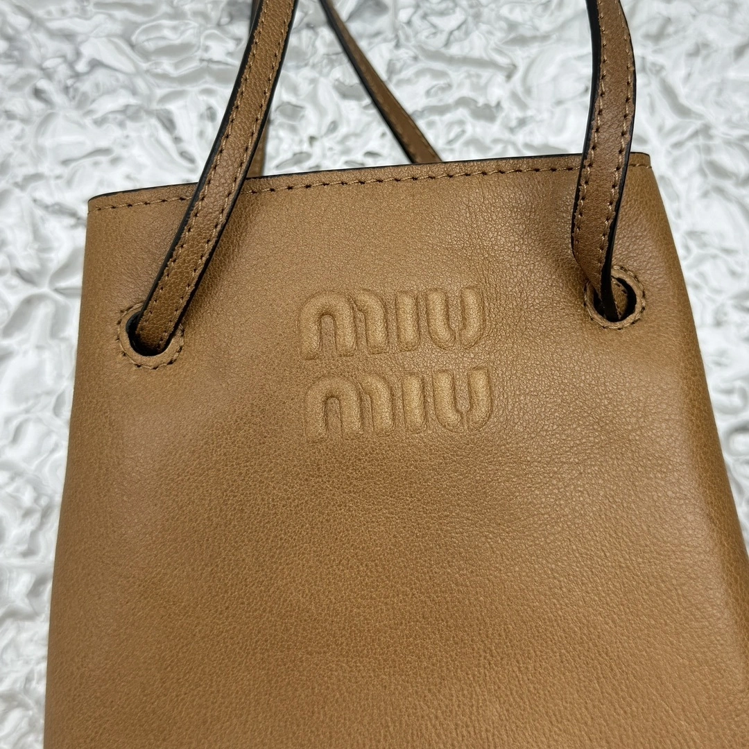 MOMO- 7iu7iu 5NF460_EFX_F0046 high quality version lambskin item:E-B664G2055