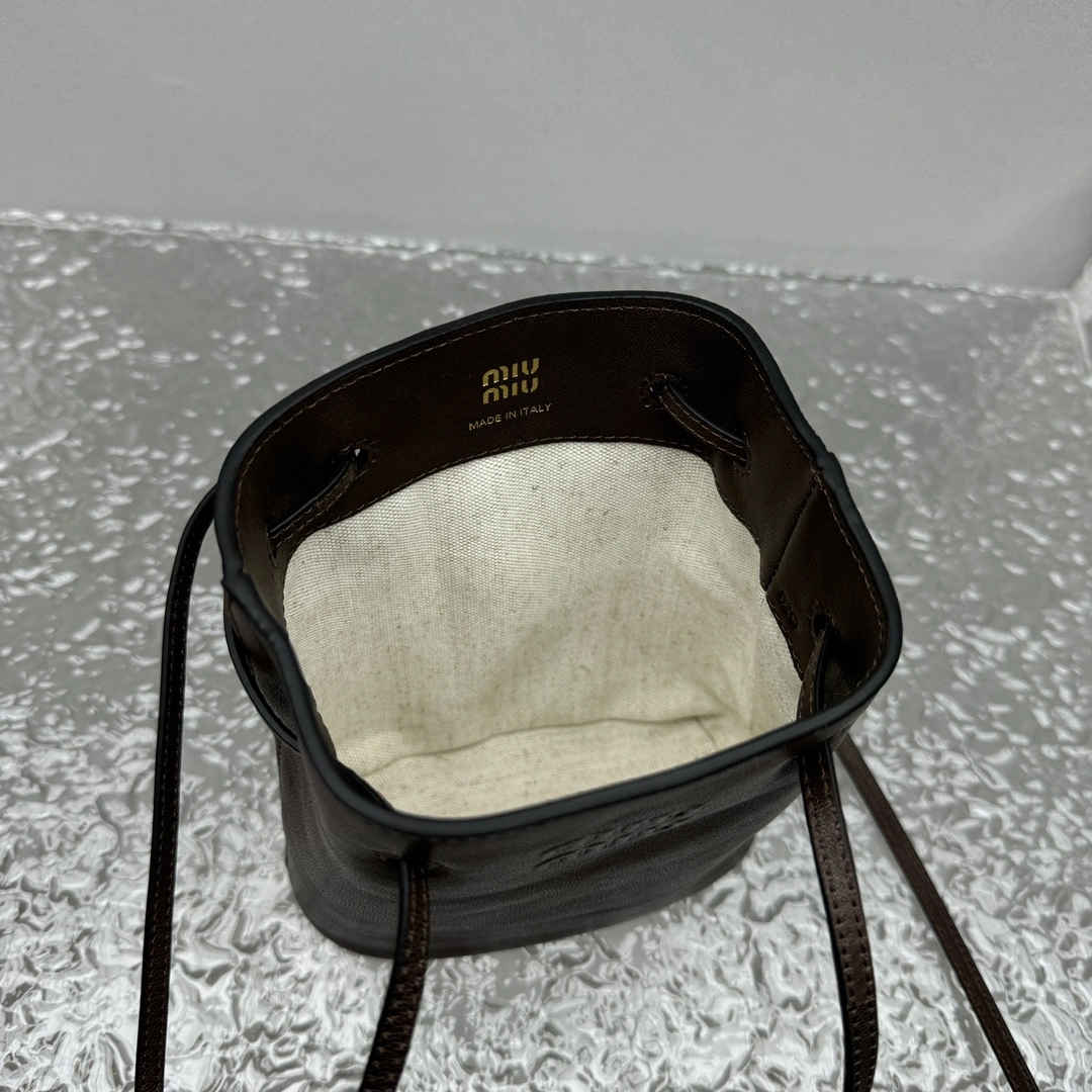 MOMO- 7iu7iu 5NF460_EFX_F0NBL high quality version lambskin item:E-B664G2054