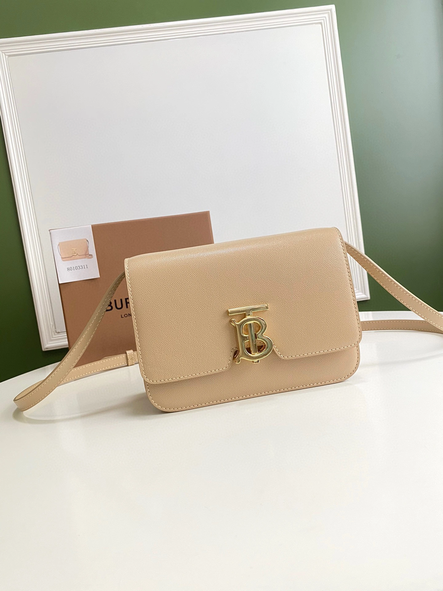 MOMO- 8020642 item：B-B000F1409C