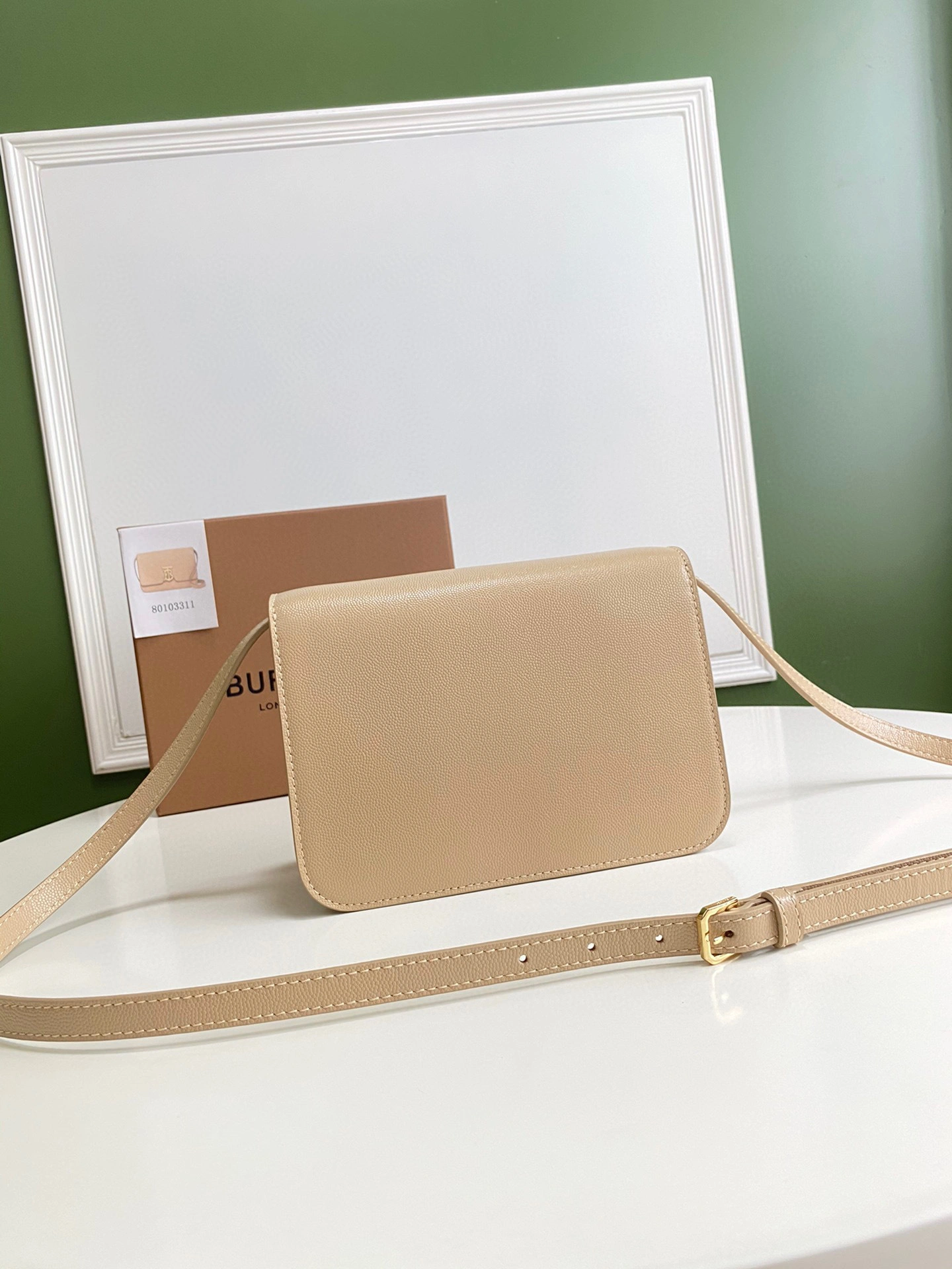 MOMO- 8020642 item：B-B000F1409C