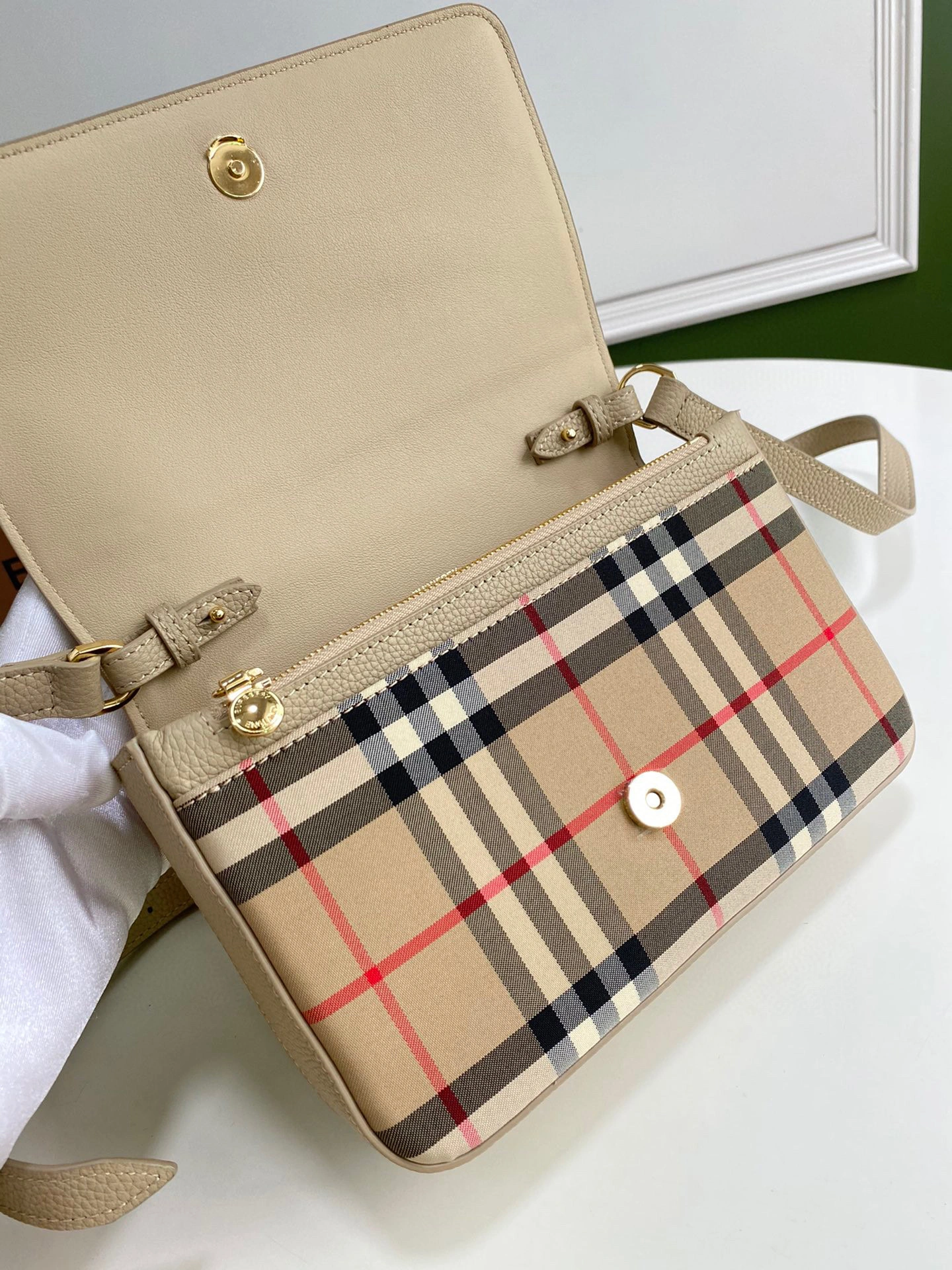 MOMO- 8023225 item：B-B000F1405C