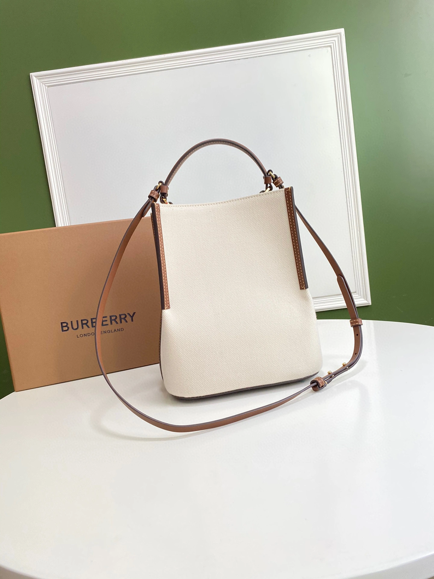 MOMO- 80268241 item：B-B000F2111C