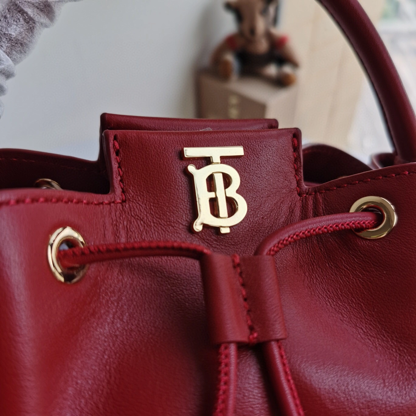 MOMO- 80285411 item:B-B000B0928