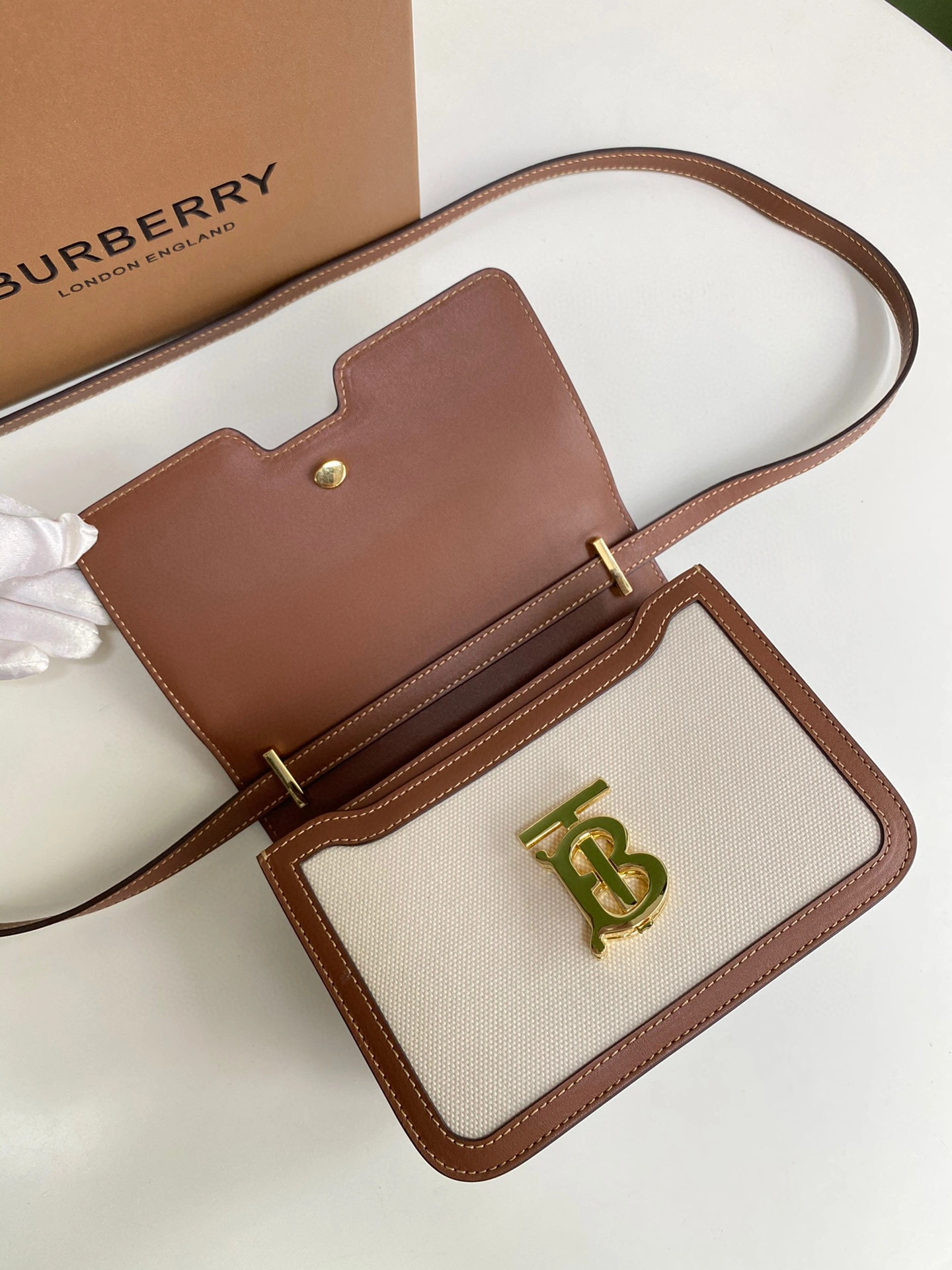 &MOMO- 80393651 item：B-B000F1306C