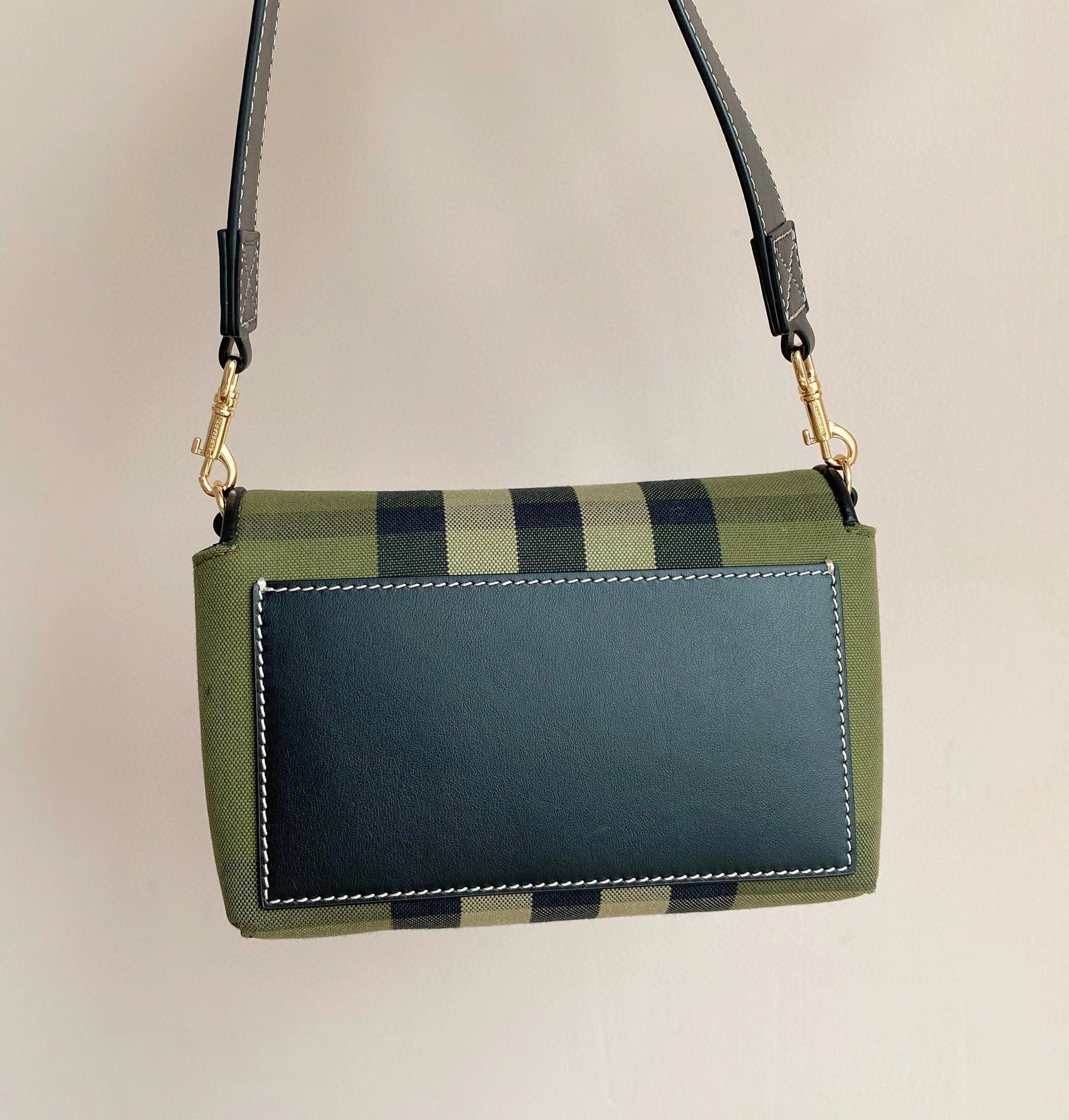 MOMO- 80431071 item:B-B563B0909