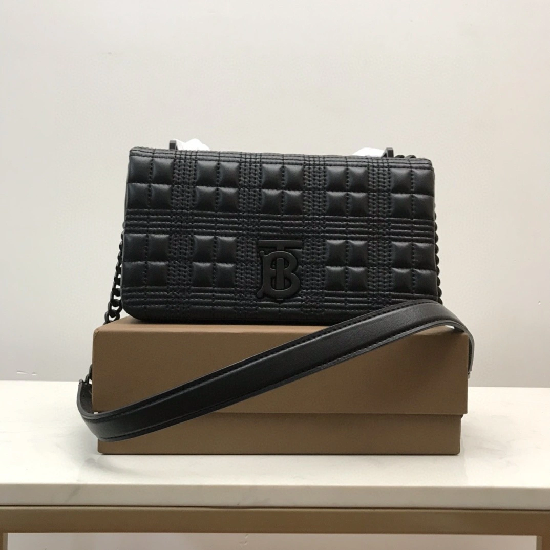 MOMO- 80452221 sheephide item : B-B000C1329