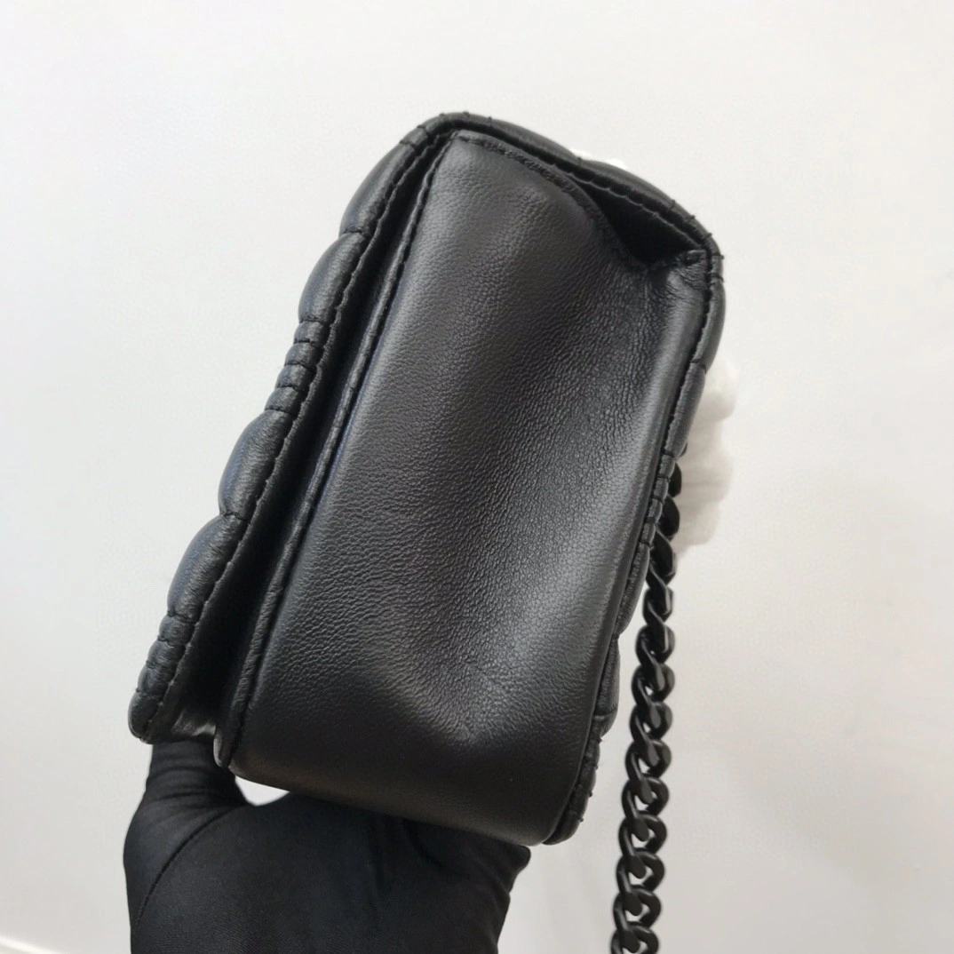MOMO- 80452221 sheephide item : B-B000C1329