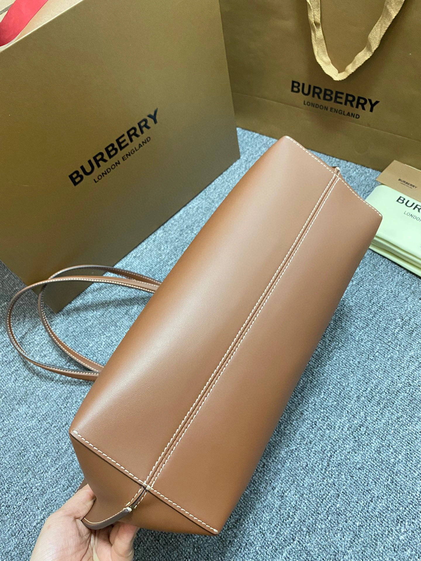 MOMO- 80525031 calfskin item：B-B278F1402C