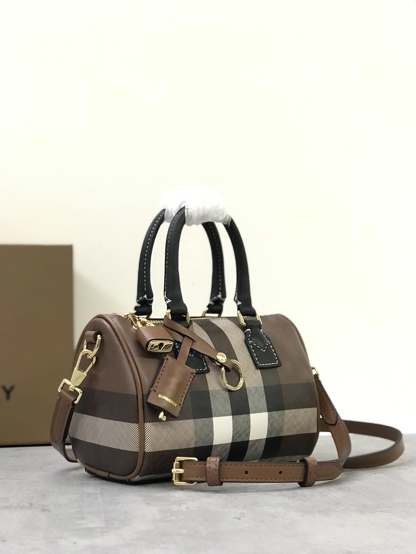 MOMO- 806966311 item:D-B278A2264R