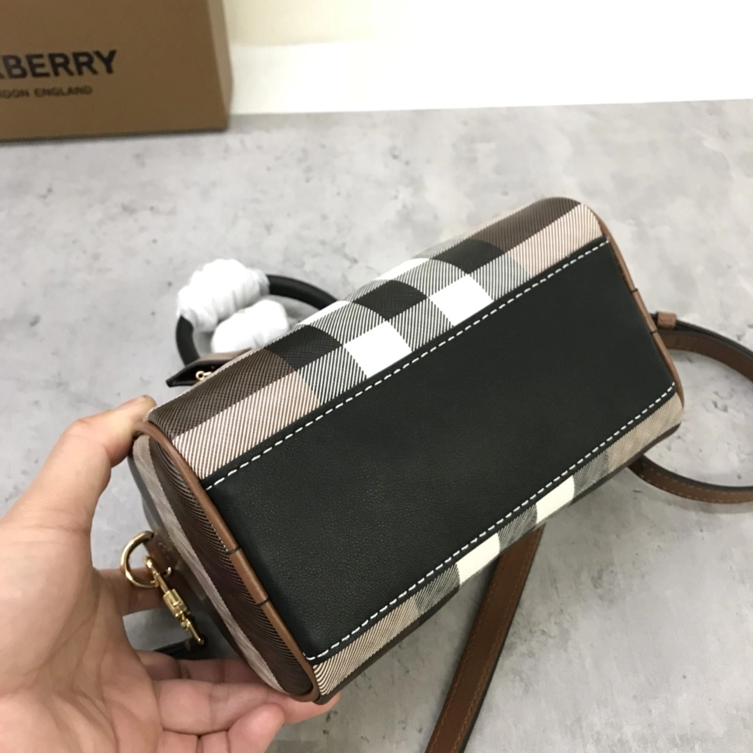 MOMO- 806966311 item:D-B278A2264R