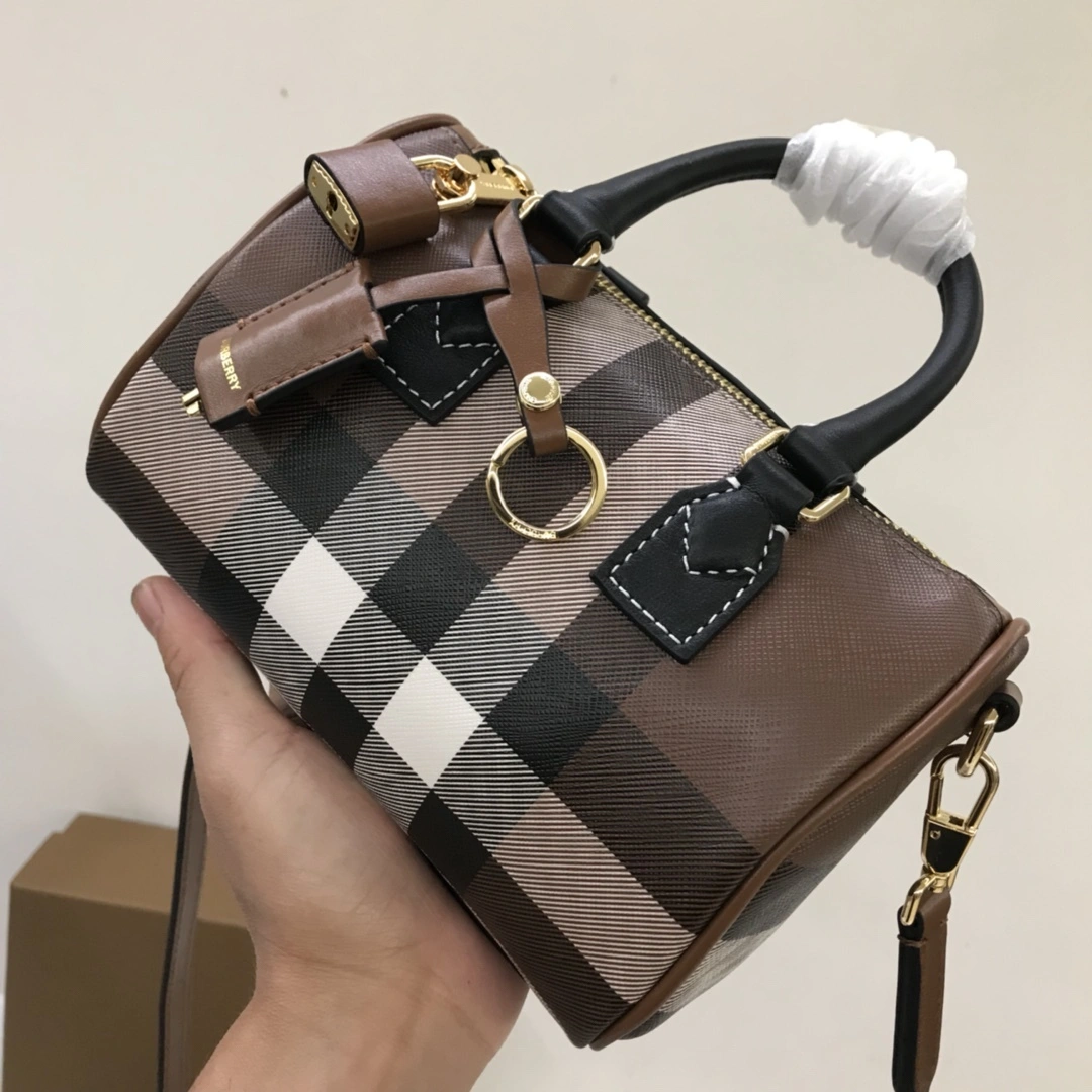 MOMO- 806966311 item:D-B278A2264R