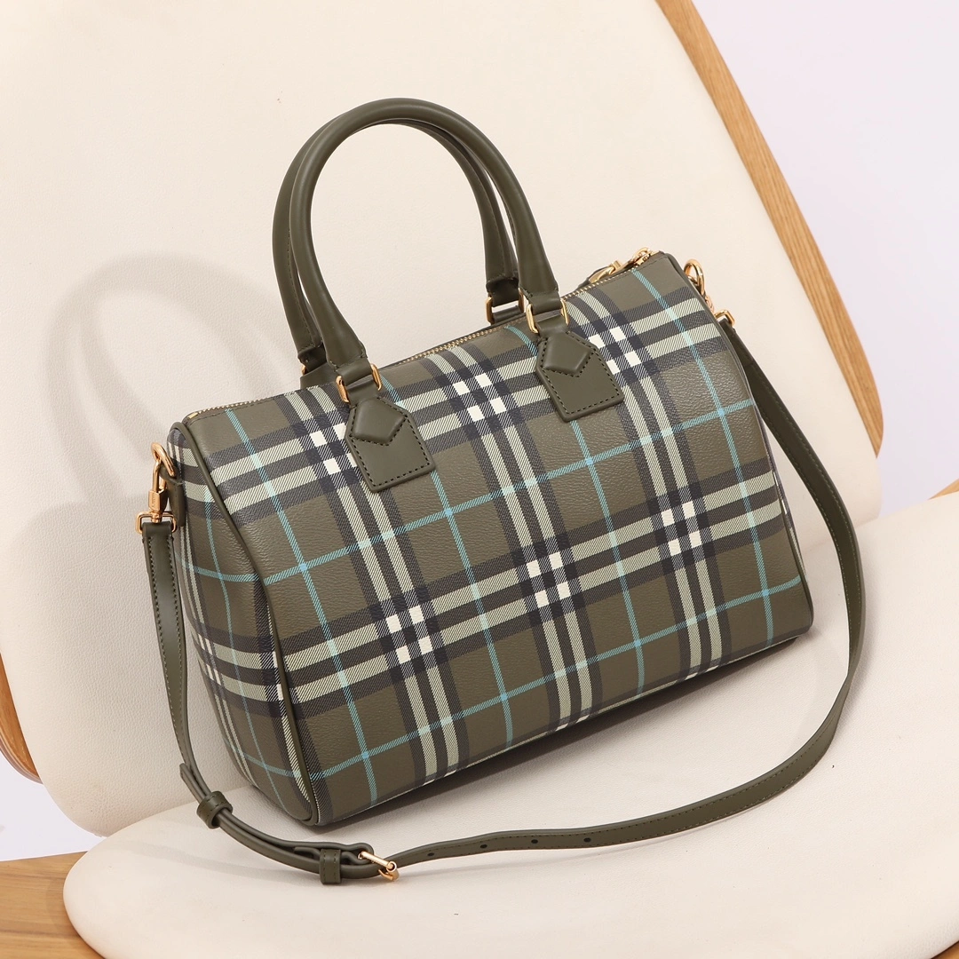 MOMO- 8074511 item:D-B000A2430R