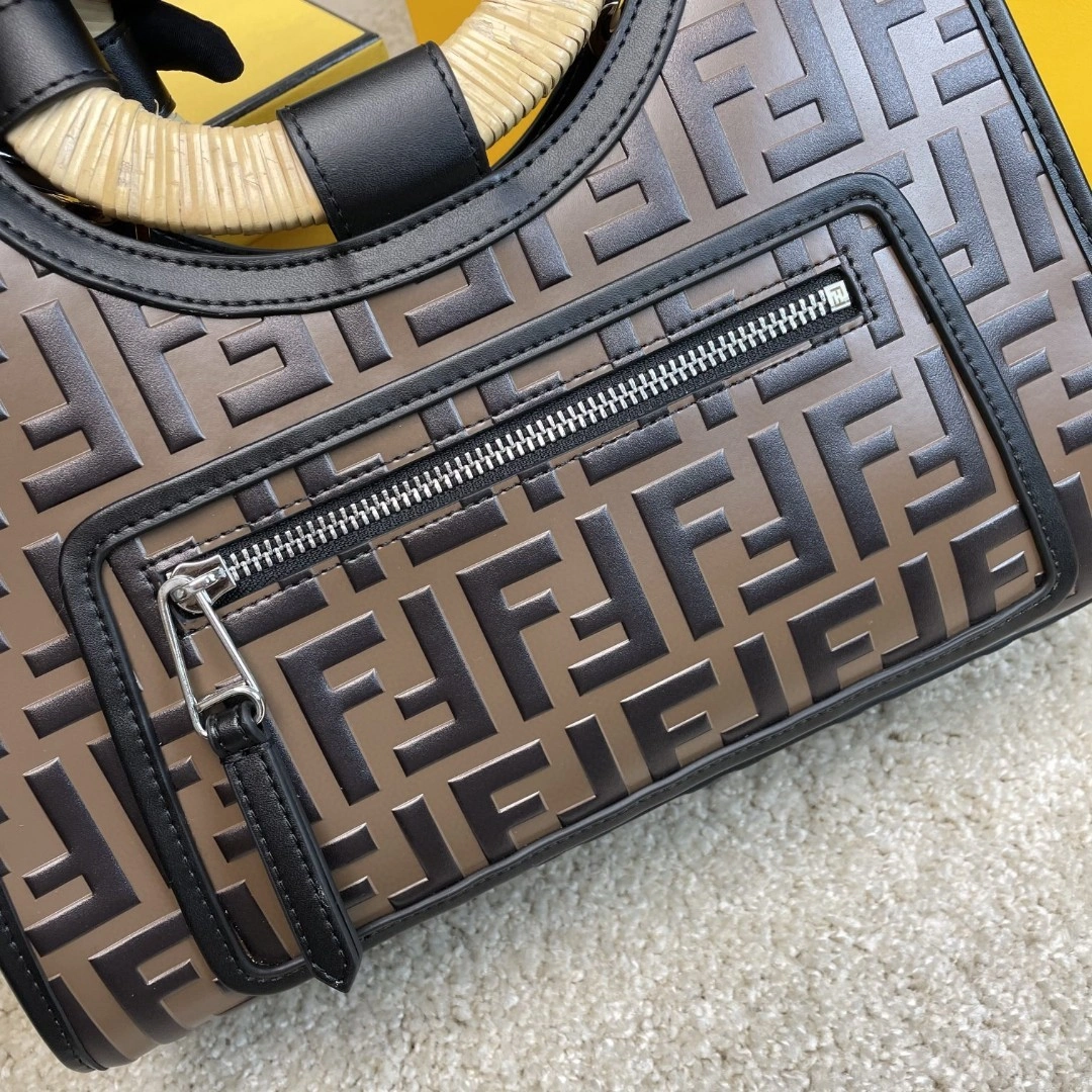 MOMO- 8BH353 Runaway Shopping item : B-B225C2743W