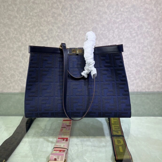 MOMO- 8BH374-A9P6-F1998 Peekaboo X-Tote item：B-B063G1325C