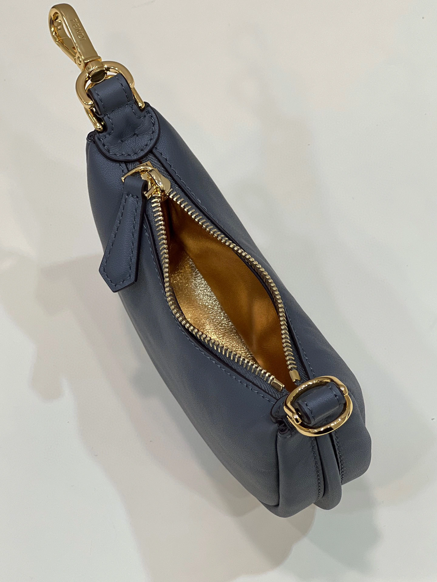 MOMO- 8BH377-ABHS-F1C10 graphy item：B-B598G1519C
