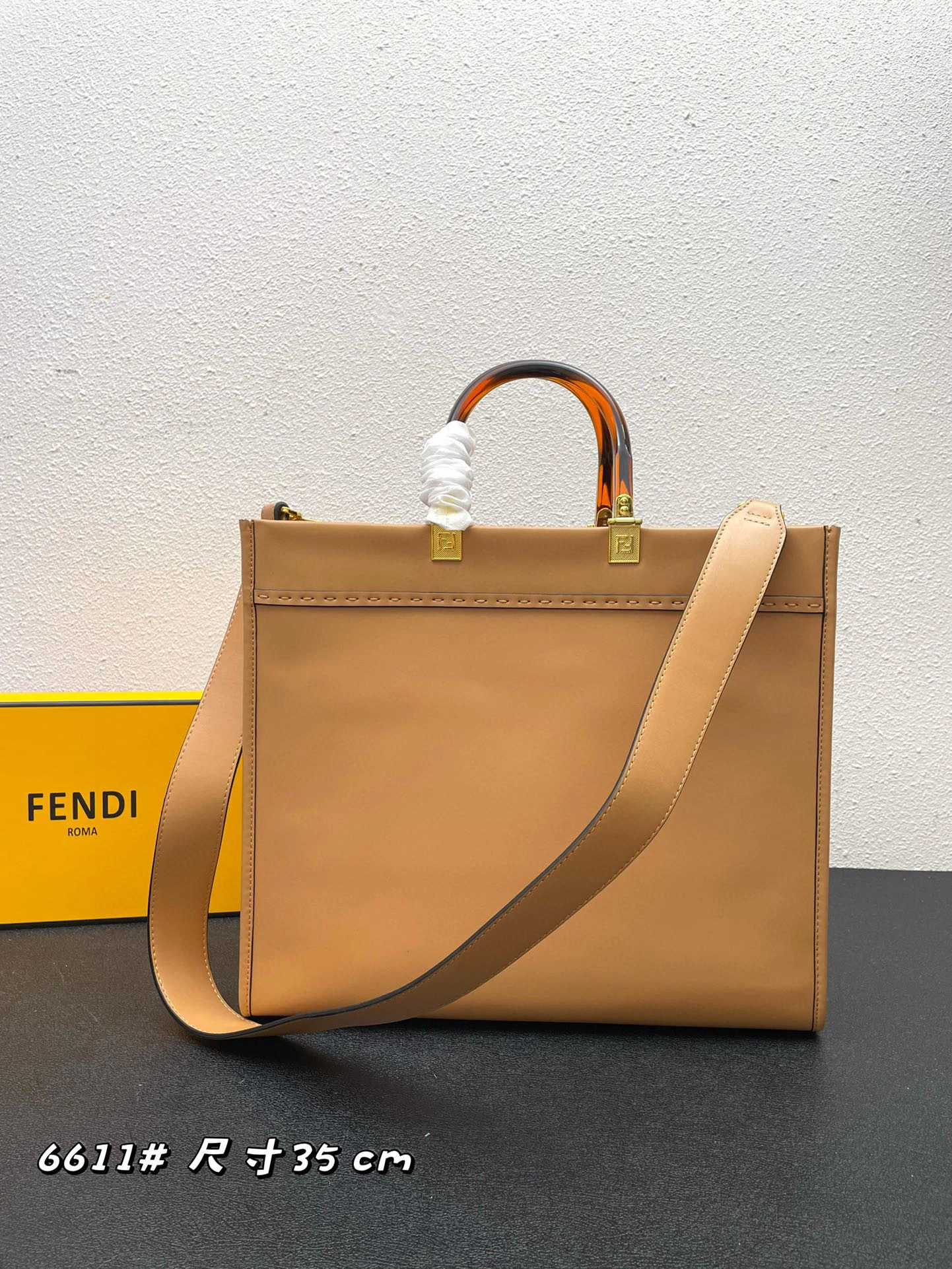 MOMO- 8BH386-AHN5-F1FEO TOTE ” item：B-B202G1731C
