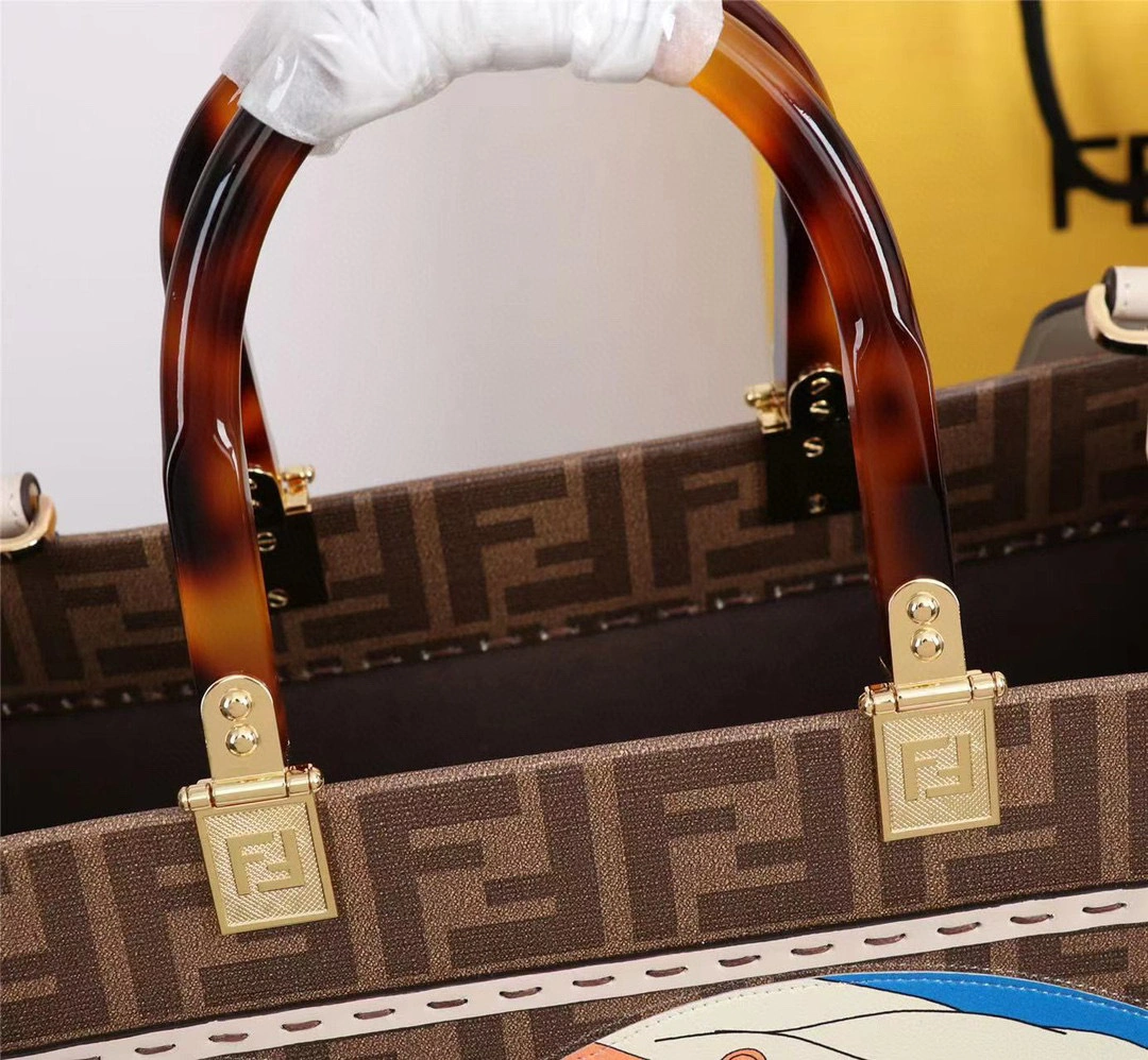MOMO- 8BH386-AJHJ-F1HB5 TOTE item：B-B000E2734C