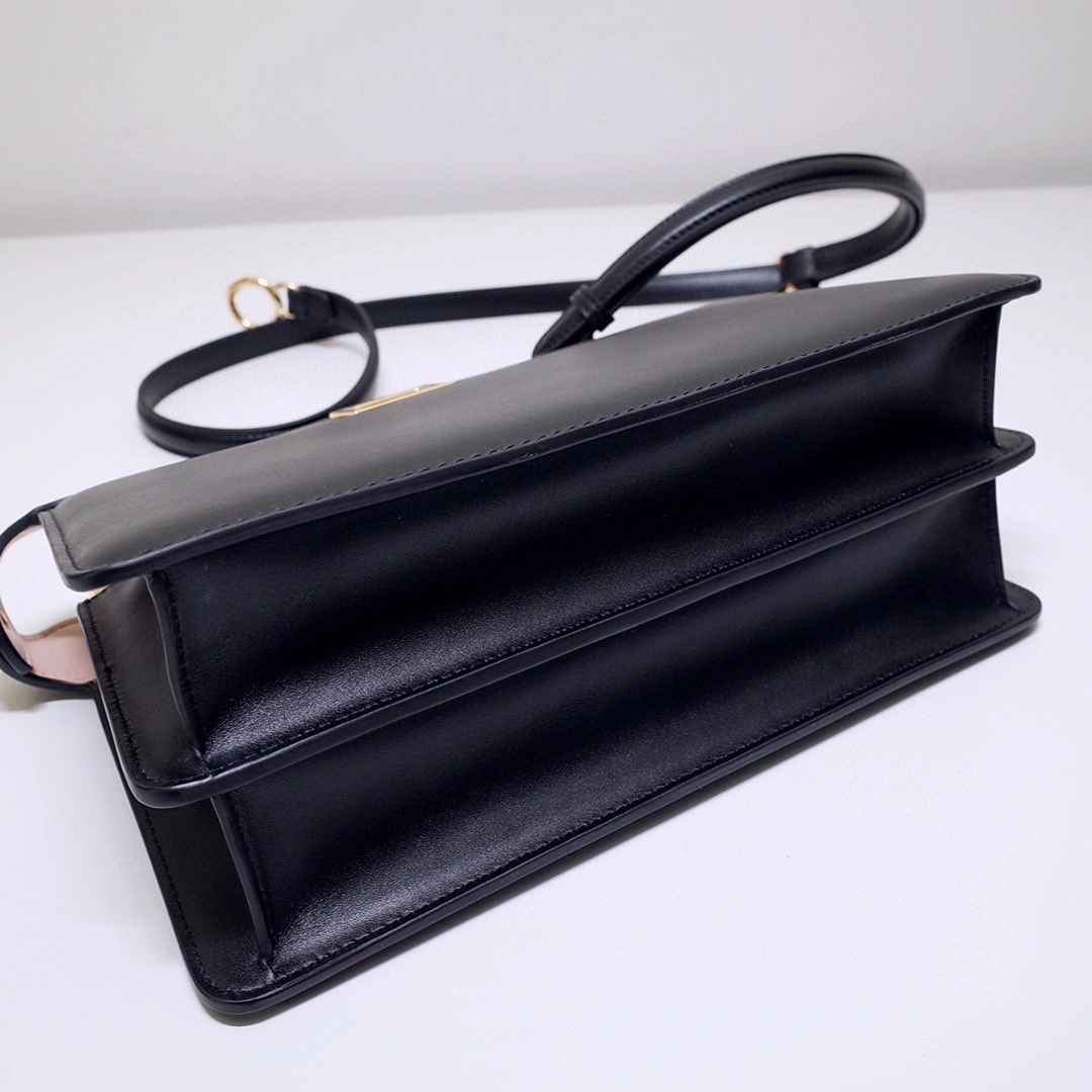 MOMO- 8BN323ADYCF1CJZ Iconic Peekaboo I See U item：B-B202G1334C