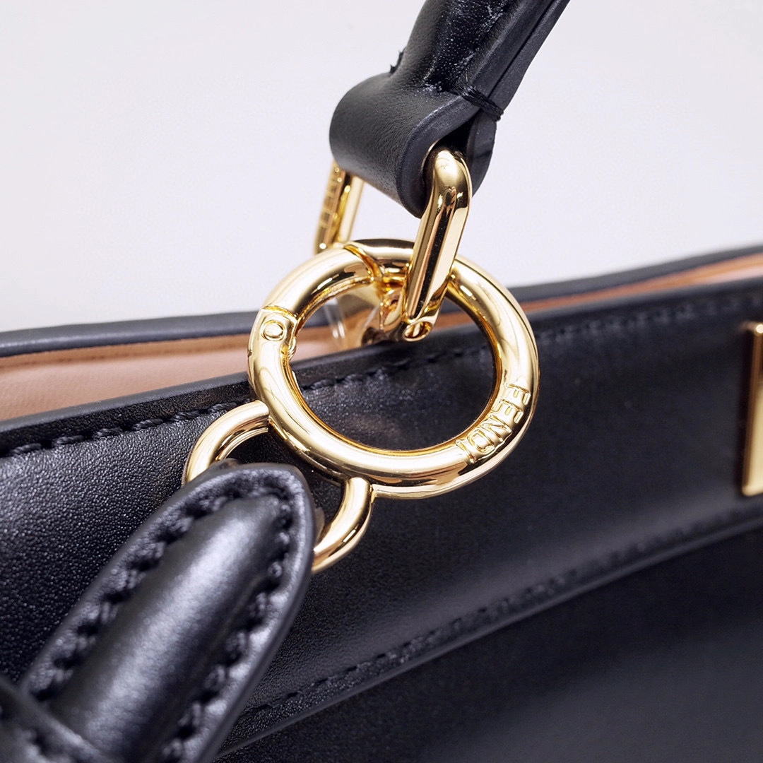 MOMO- 8BN323ADYCF1CJZ Iconic Peekaboo I See U item：B-B202G1334C