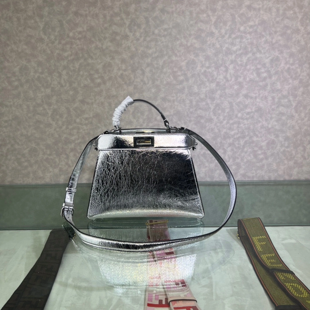 MOMO- 8BN327-AJBR-F0MK5 Iconic Peekaboo ISeeU item：B-B063G1217C