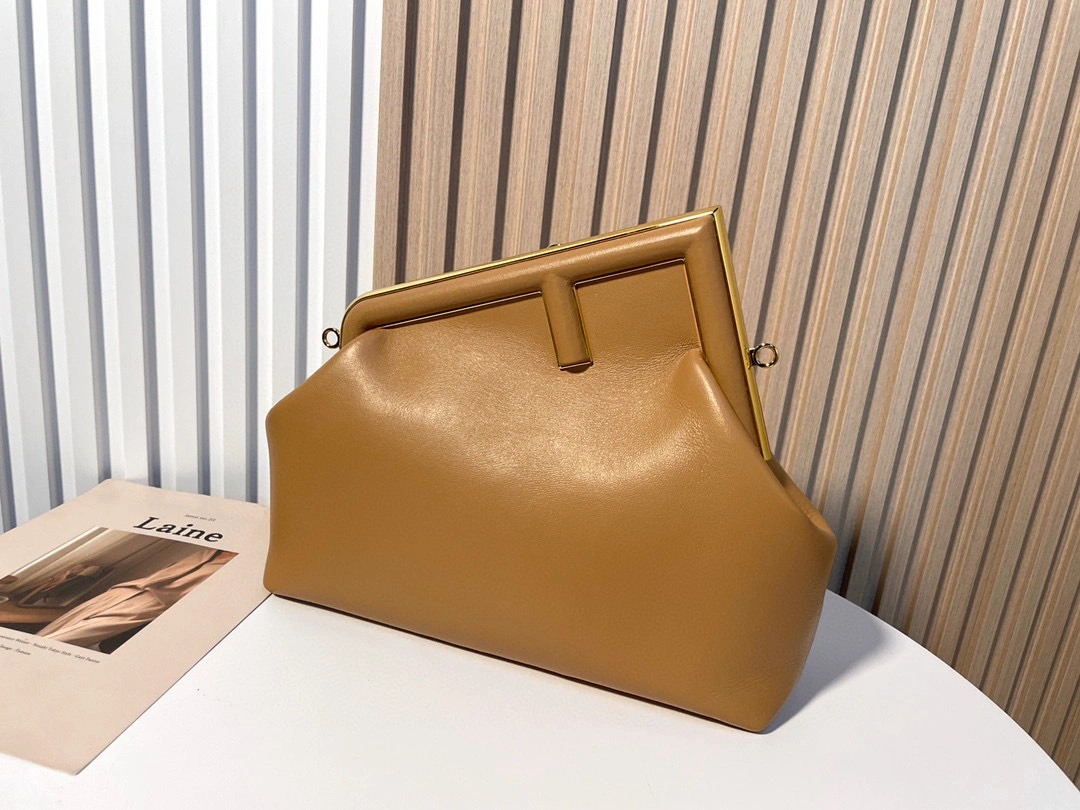 MOMO- 8BP127-ABVE-F11 WP First sheephide item：B-B000E2715C