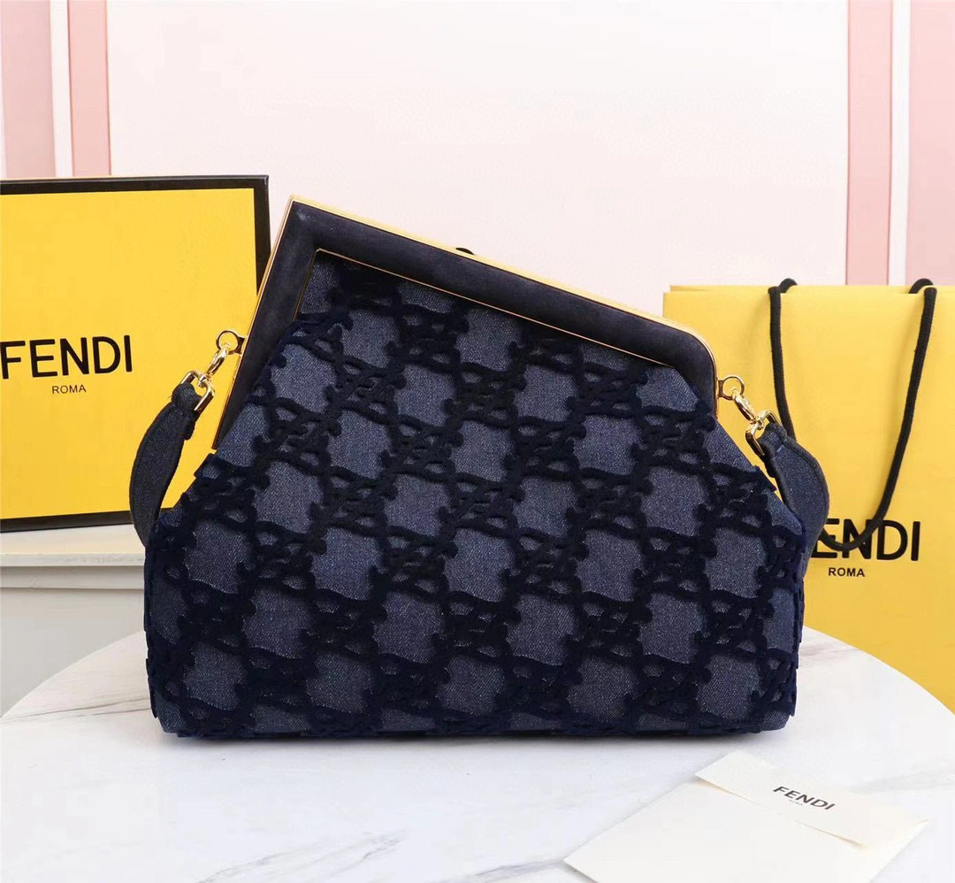 MOMO- 8BP127-AJ7L-F199W first item：B-B000E2718C