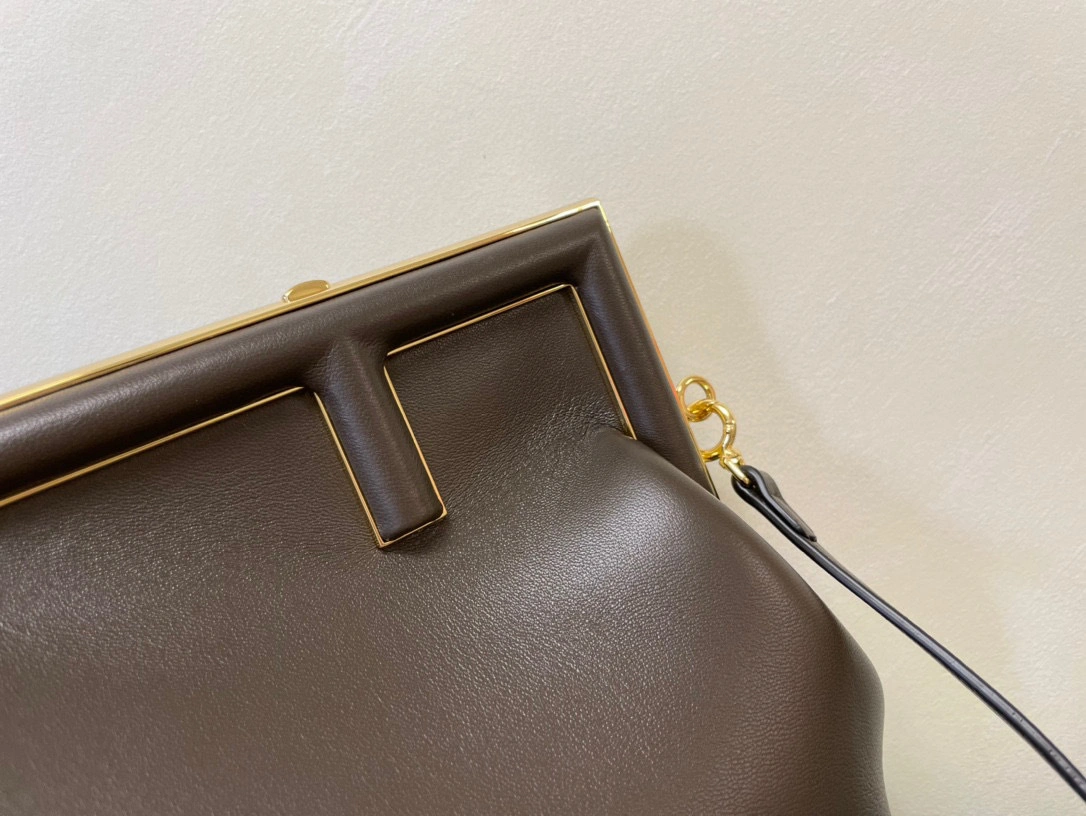 MOMO- 8BP129-ABVE-F0L1B First item：B-B000E2730C
