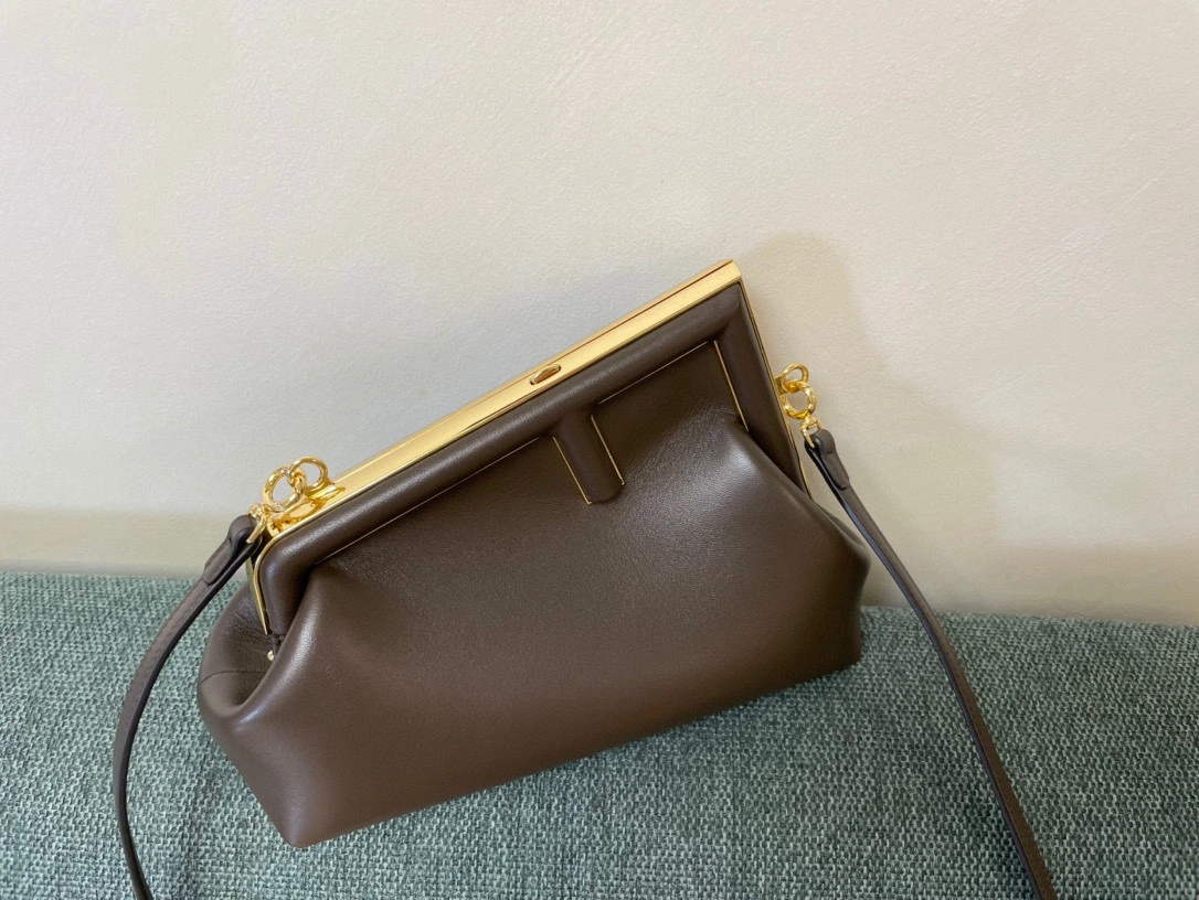 MOMO- 8BP129-ABVE-F0L1B First item：B-B000E2730C