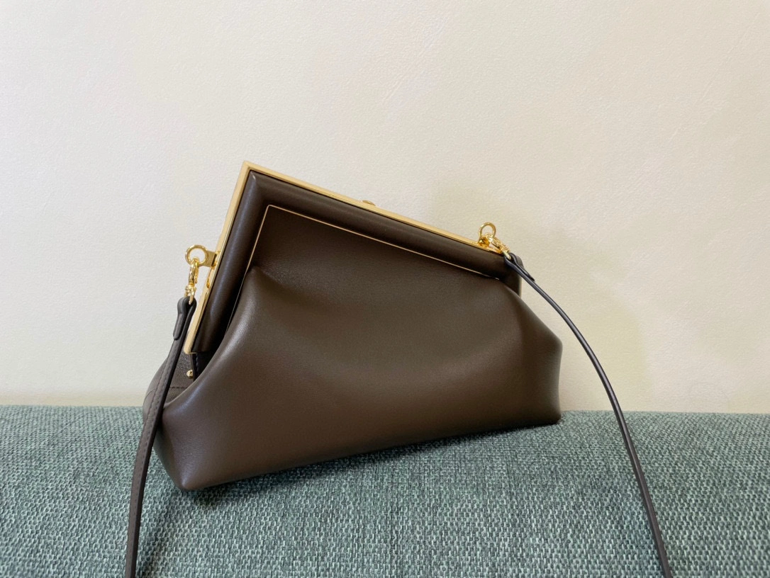 MOMO- 8BP129-ABVE-F0L1B First item：B-B000E2730C