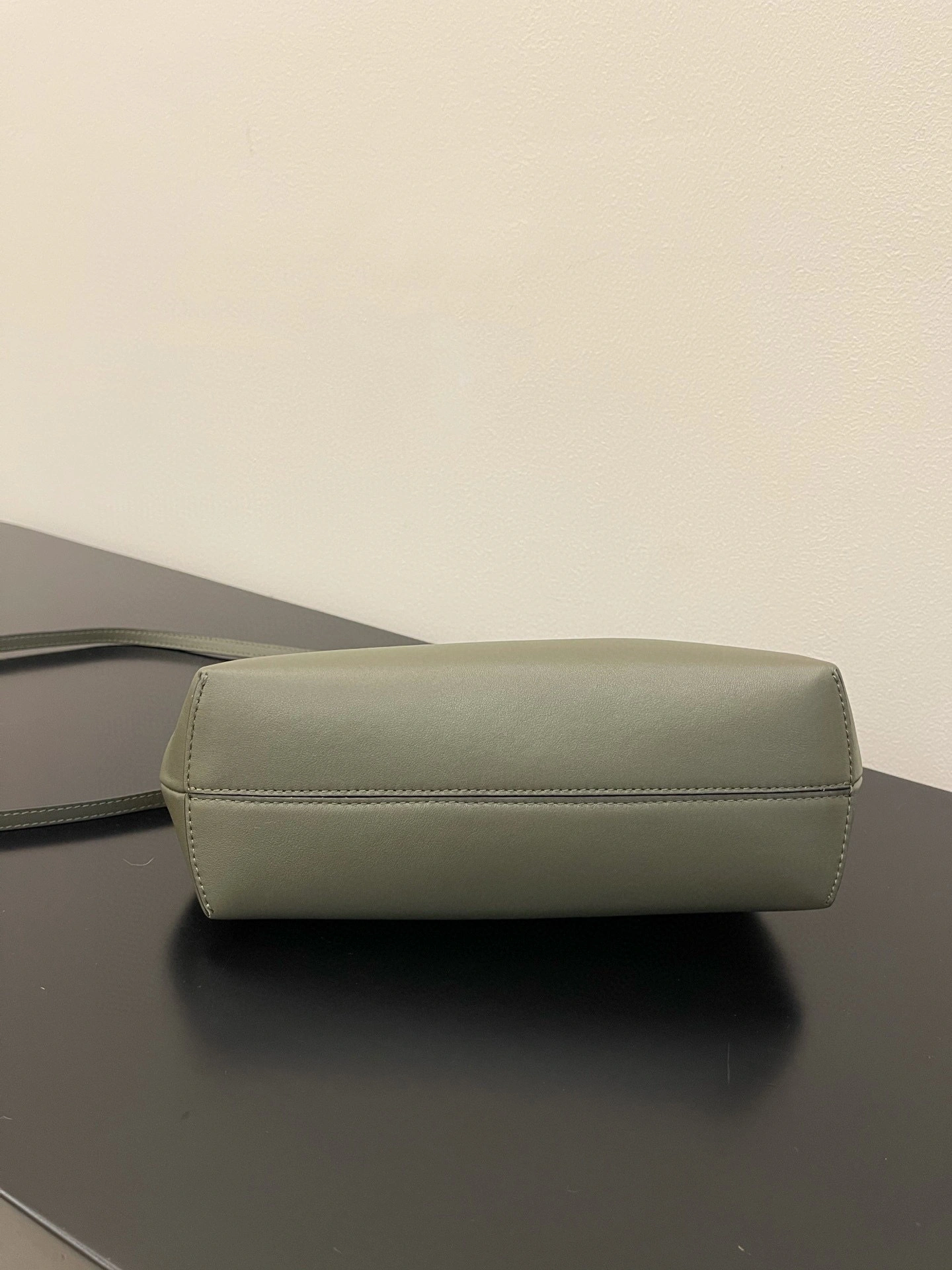 MOMO- 8BP129-ABVE-F14QW First item：B-B000E2728C