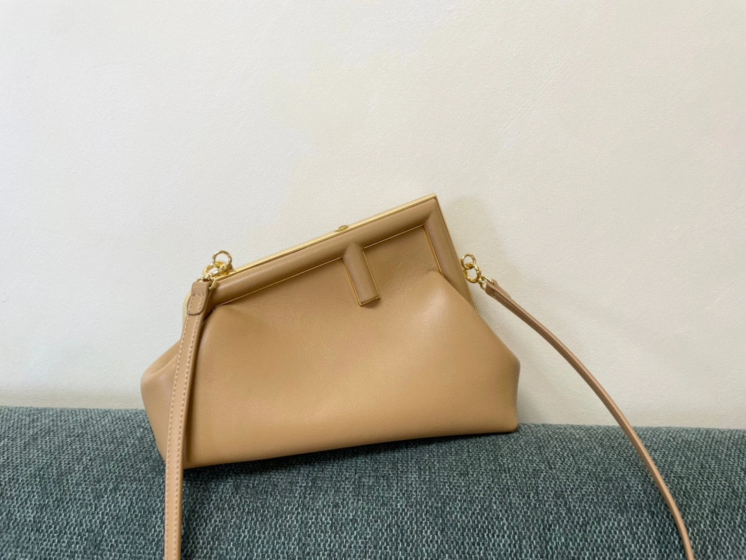 MOMO- 8BP129-ABVE-F15KR First item：B-B000E2733C