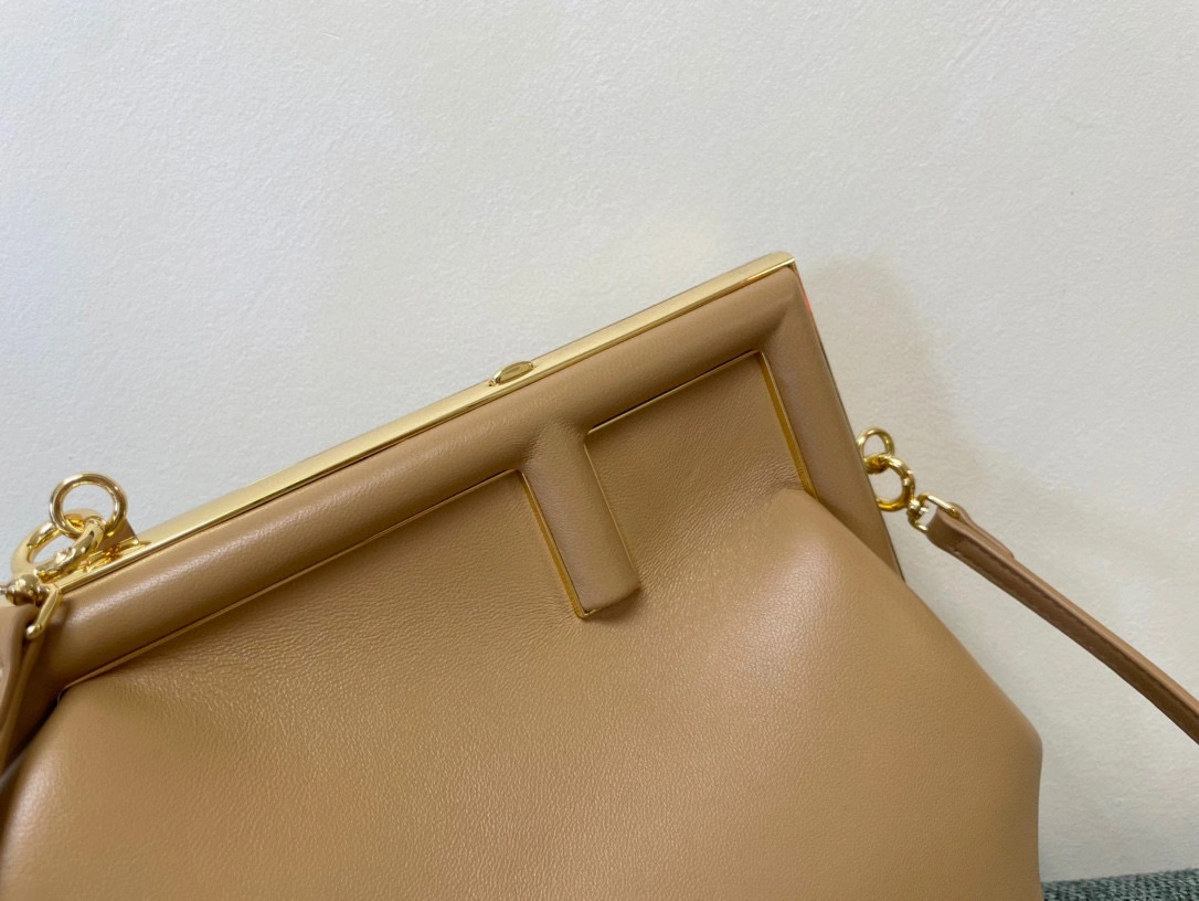 MOMO- 8BP129-ABVE-F15KR First item：B-B000E2733C