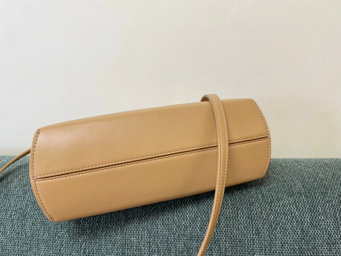 MOMO- 8BP129-ABVE-F15KR First item：B-B000E2733C