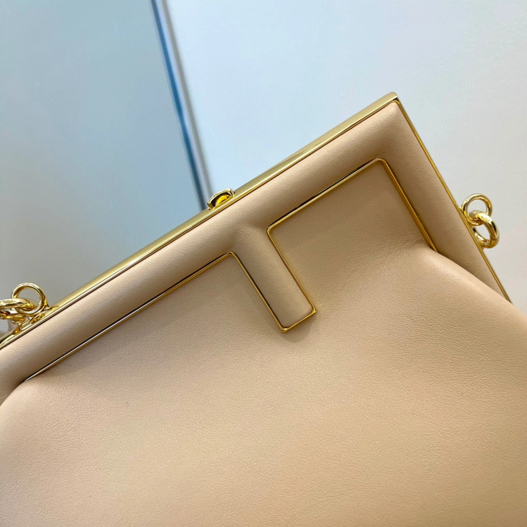 MOMO- 8BP129-ABVE-F1BA9 First item：B-B000E2727C
